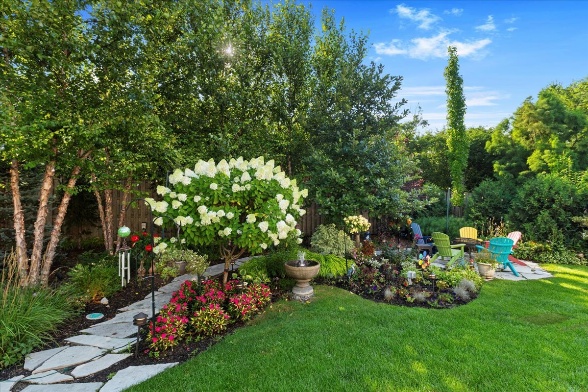 2809 Meadowview Court