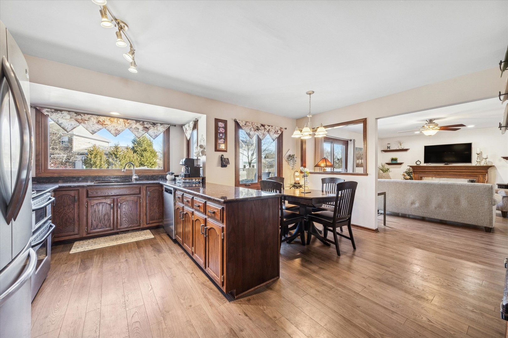 4525 Arbor View Drive