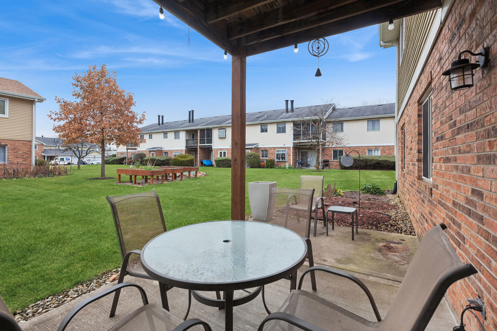 724 Maplewood Court Unit: B