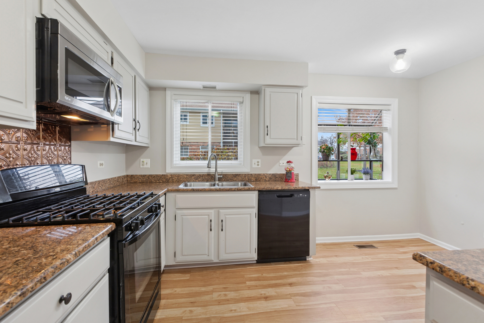 724 Maplewood Court Unit: B