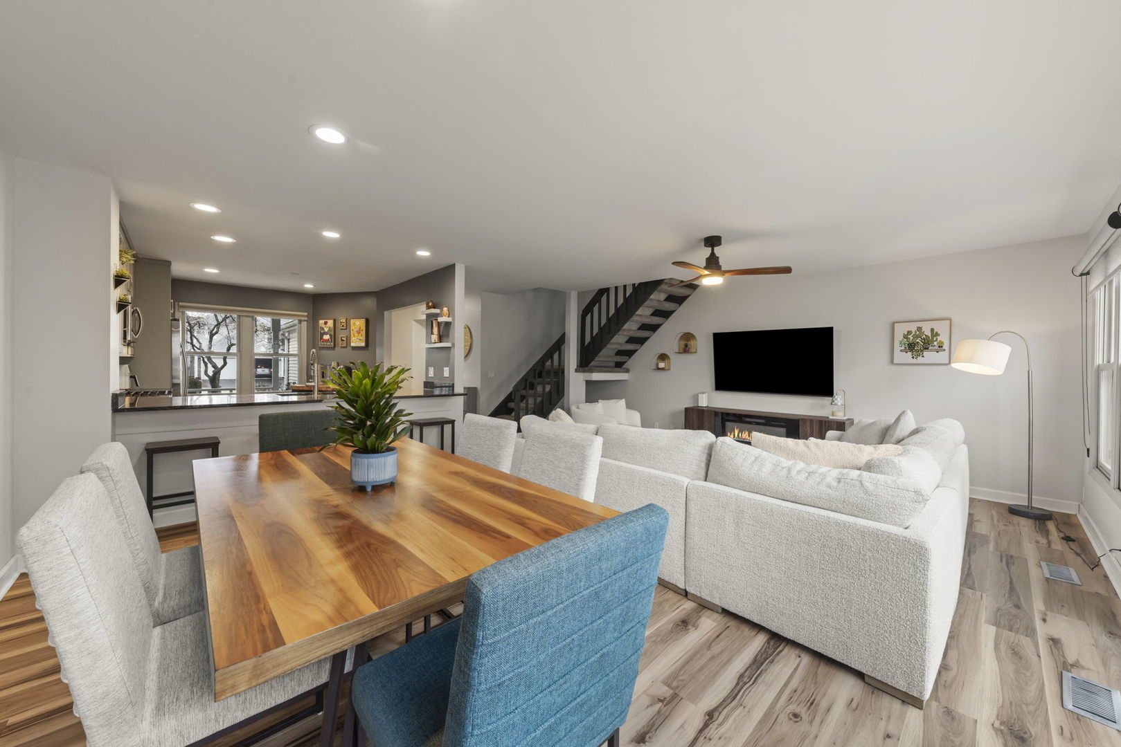 1859 Pebble Beach Circle Unit: 6