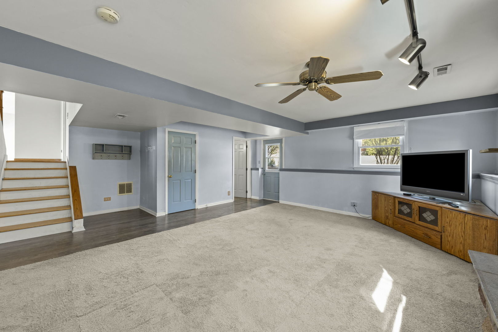 706 Crest Lane