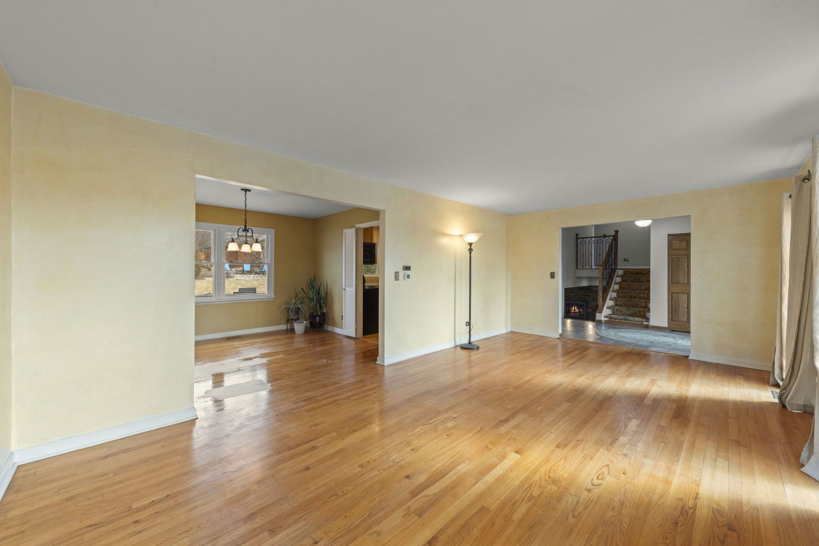 706 Crest Lane