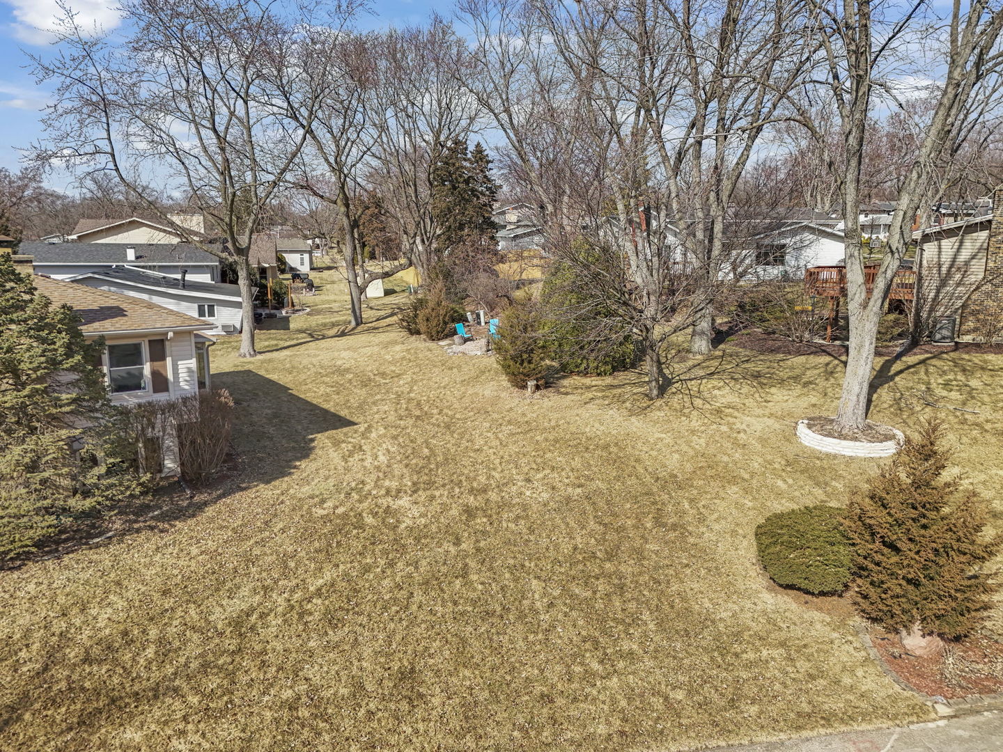 706 Crest Lane