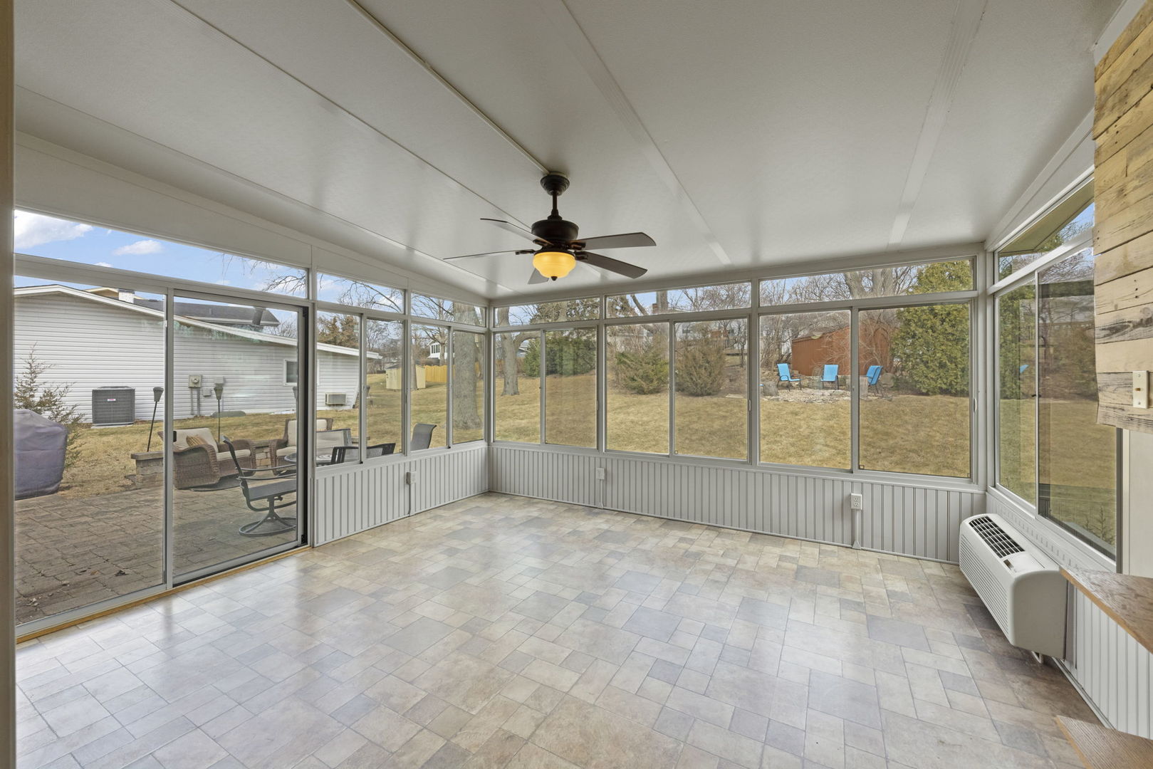 706 Crest Lane