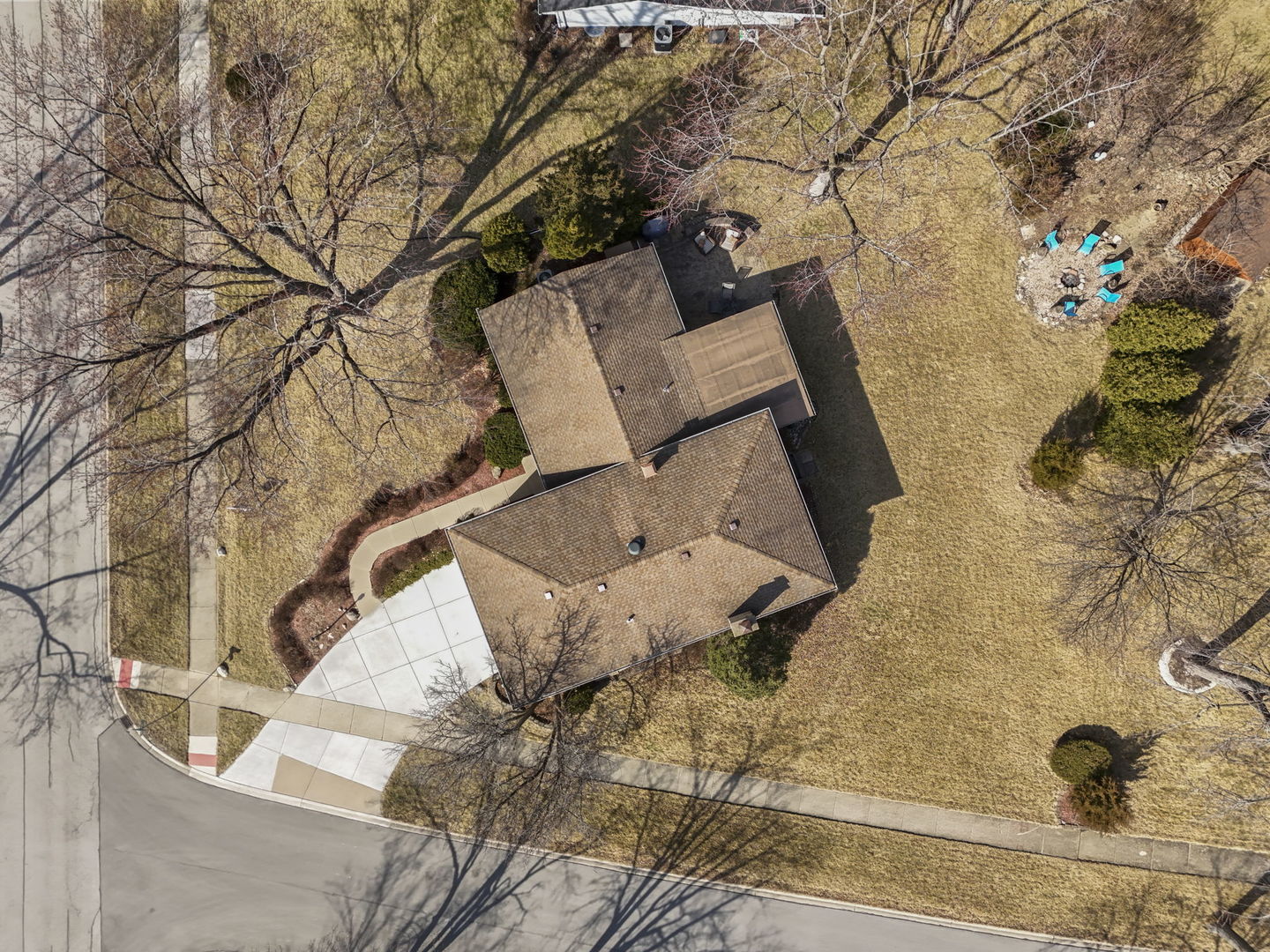 706 Crest Lane