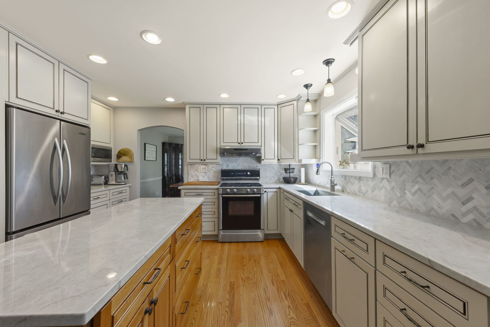 2135 Oak Hill Dr
