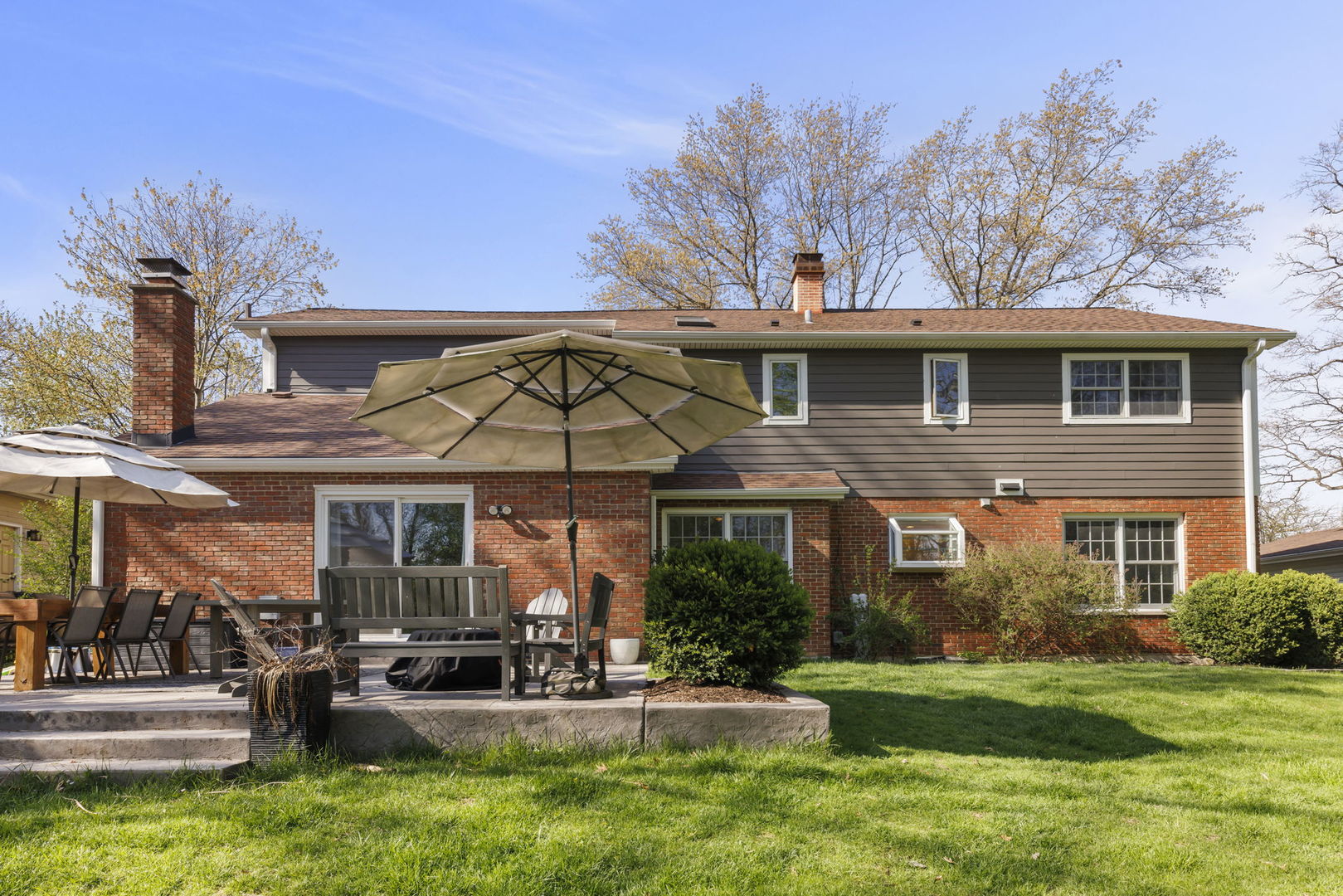 2135 Oak Hill Dr
