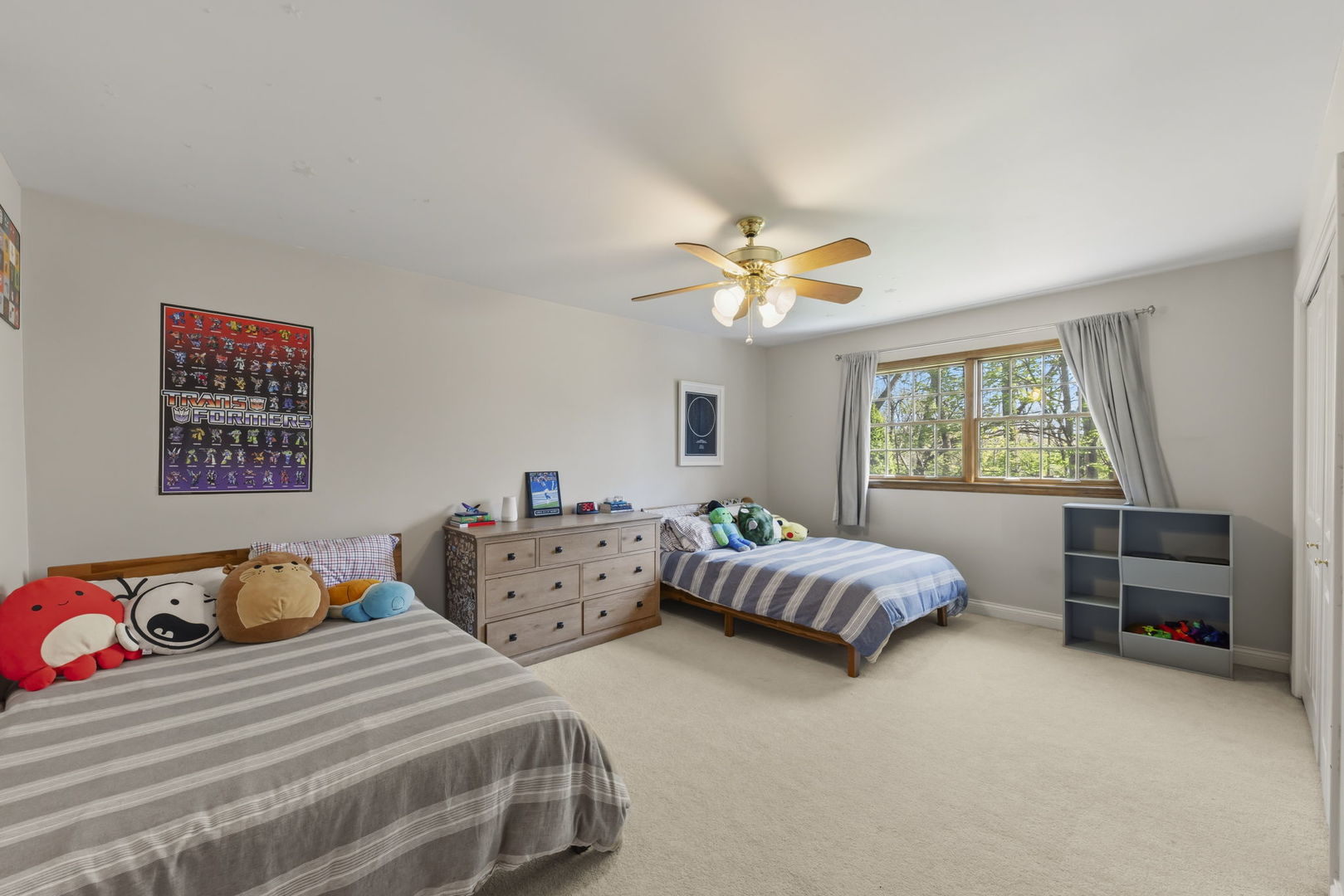 2135 Oak Hill Dr