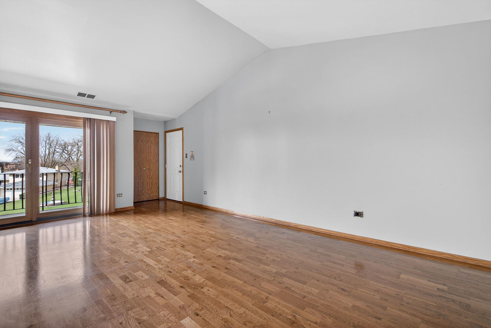 7545 Sheridan Drive Unit: 2-3D