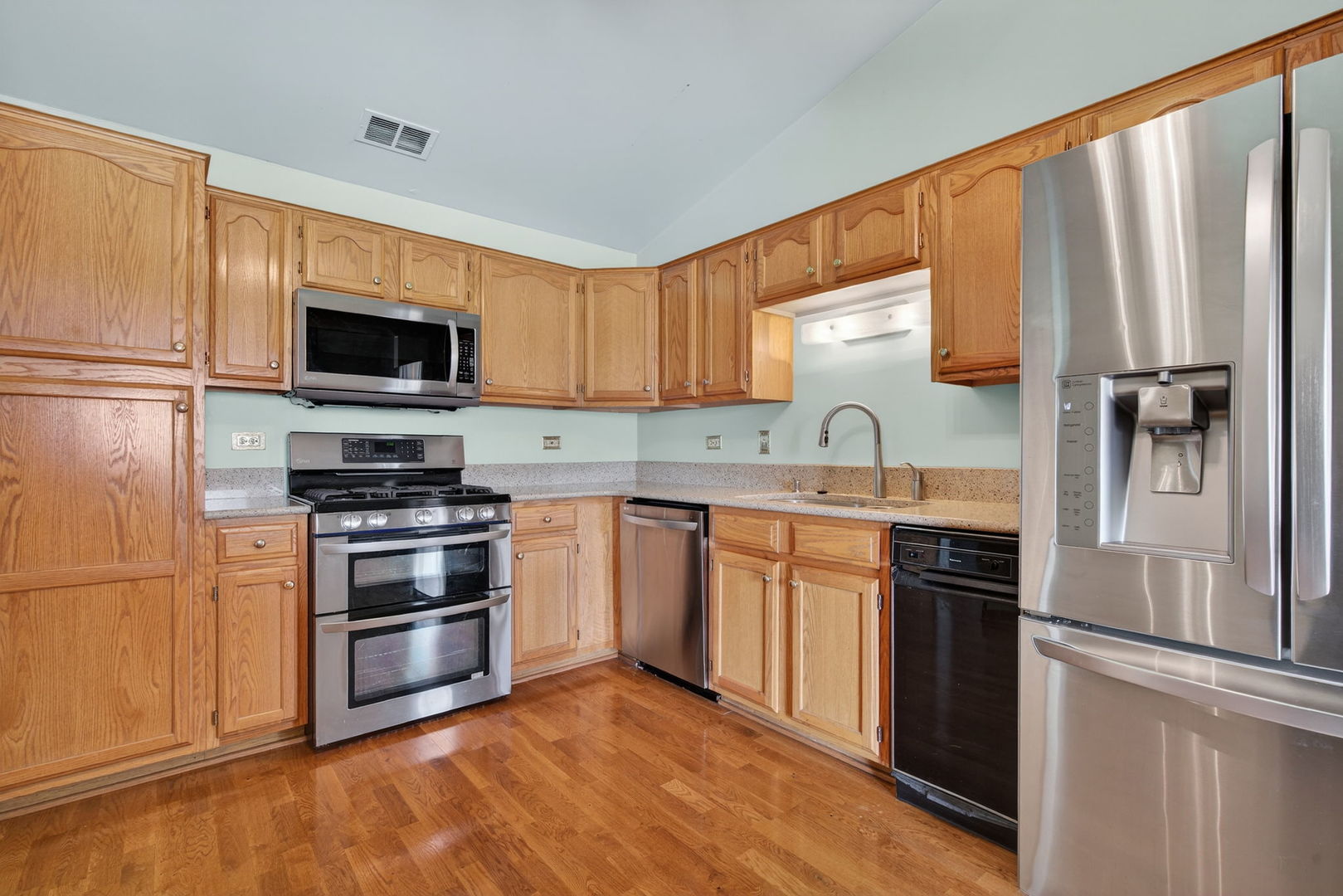 7545 Sheridan Drive Unit: 2-3D