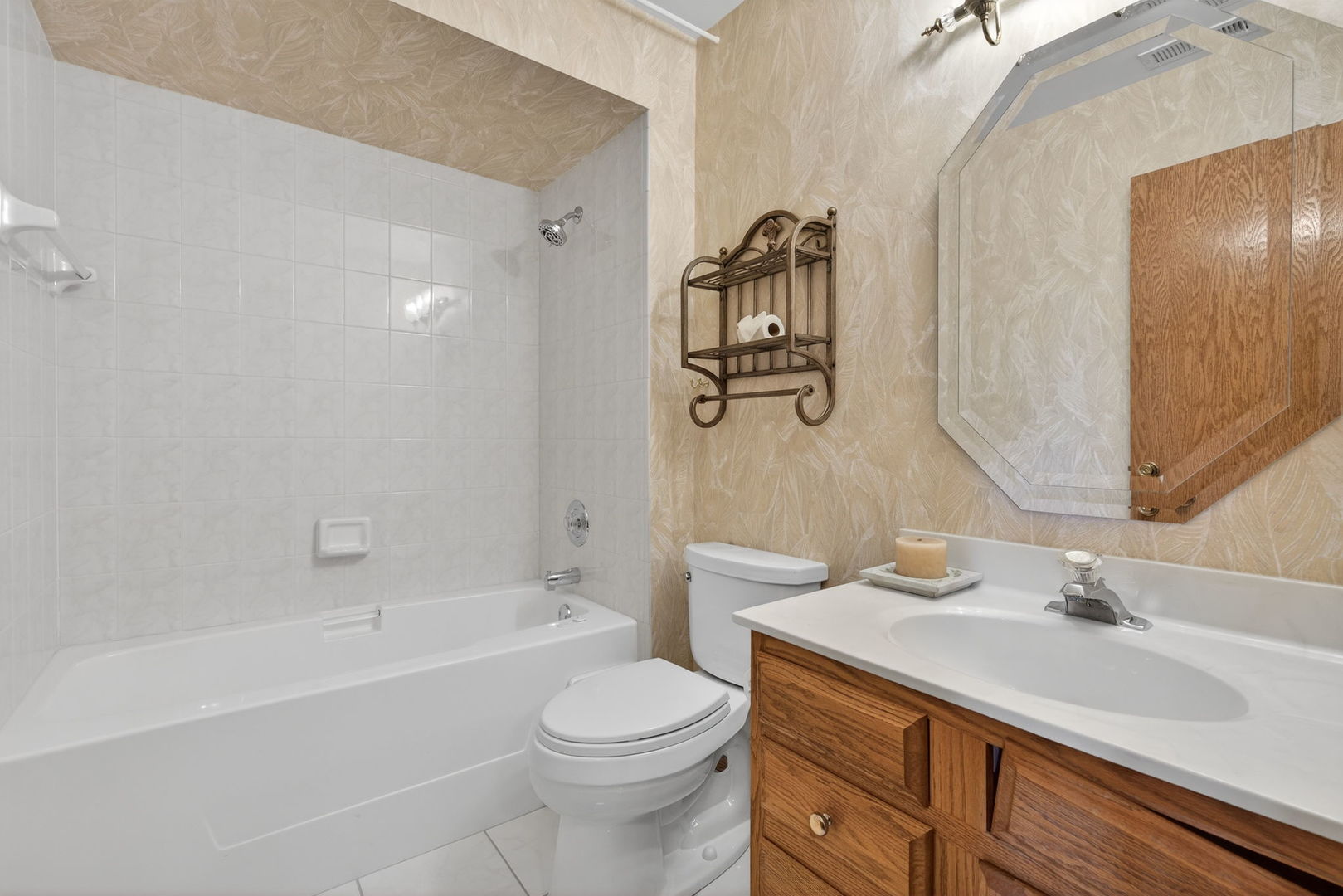 7545 Sheridan Drive Unit: 2-3D