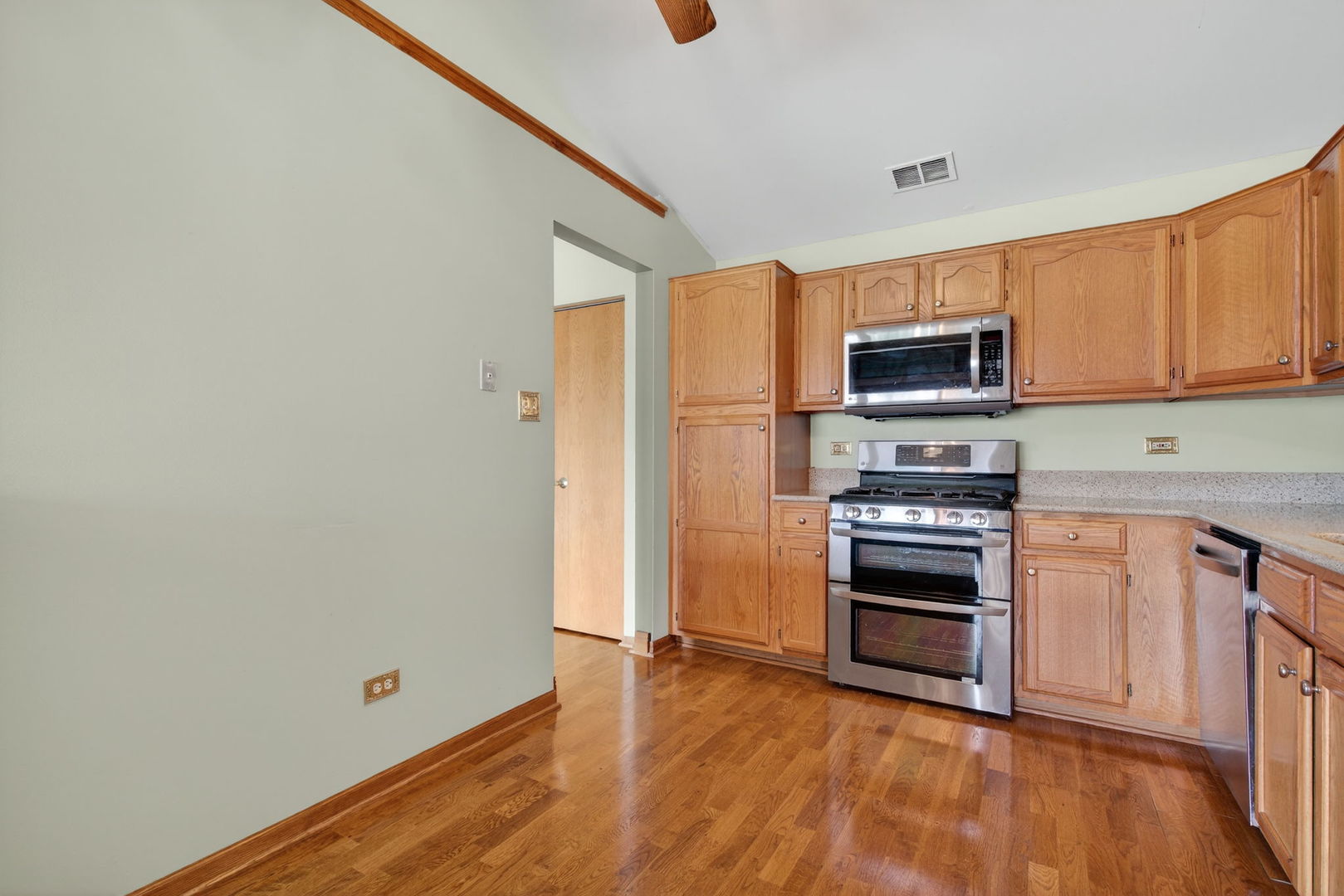 7545 Sheridan Drive Unit: 2-3D