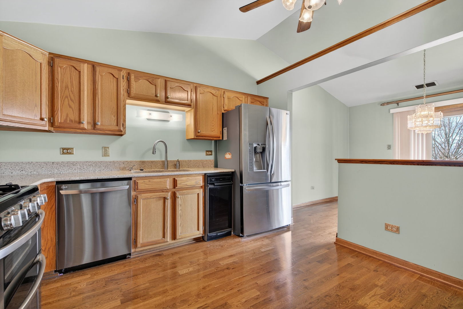 7545 Sheridan Drive Unit: 2-3D