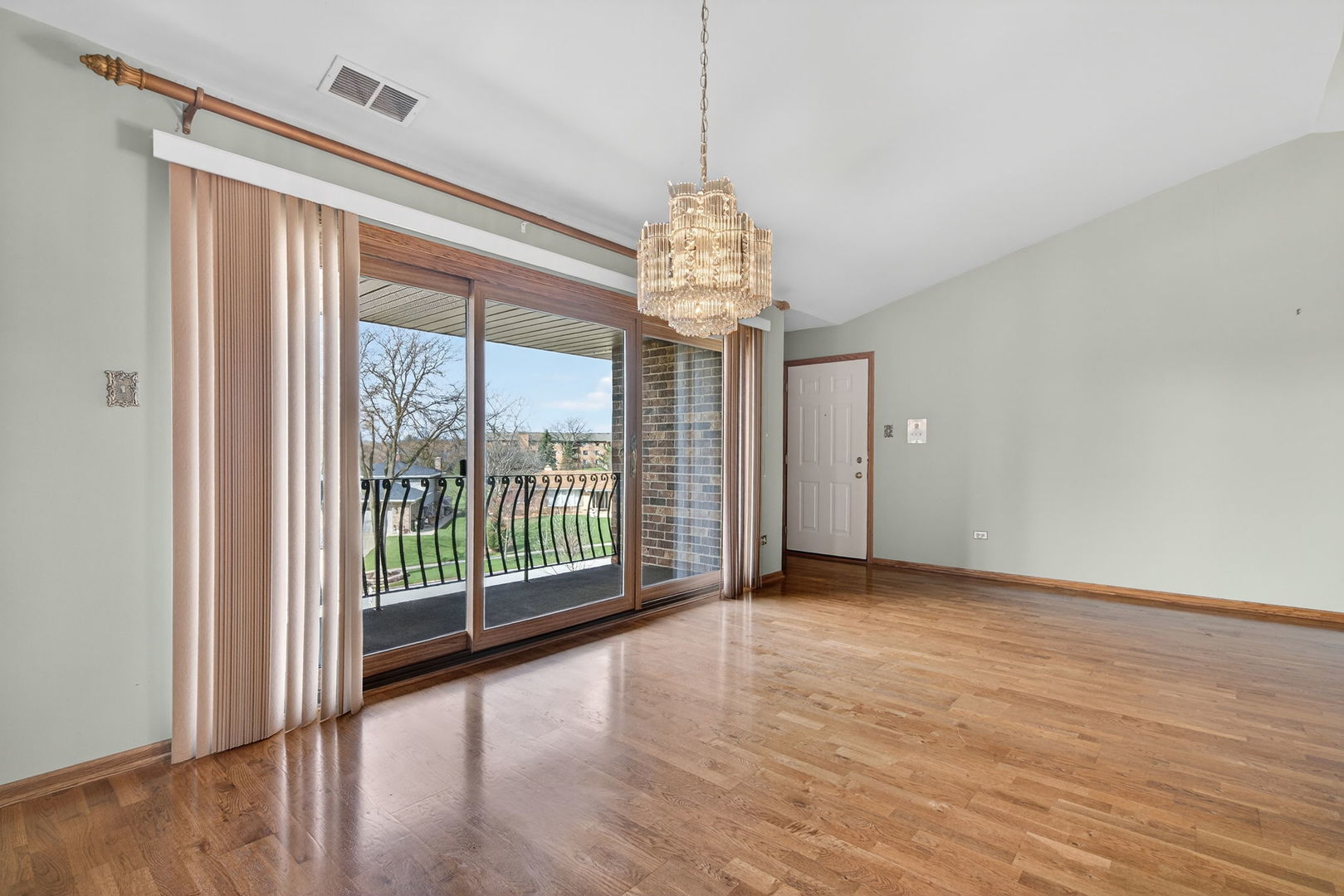 7545 Sheridan Drive Unit: 2-3D