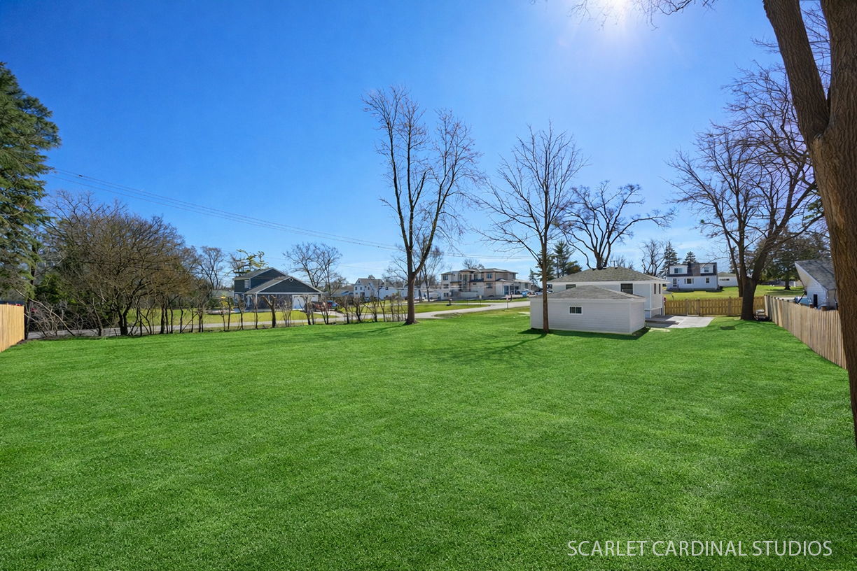 22W080 Valleyview Drive