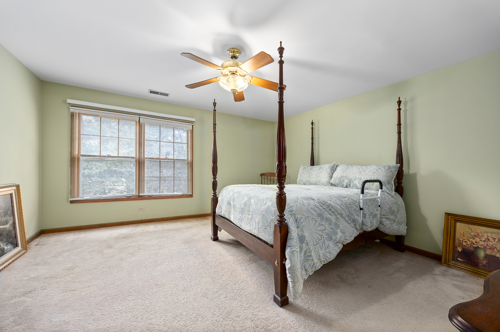 1016 Middleton Place Unit: 1016