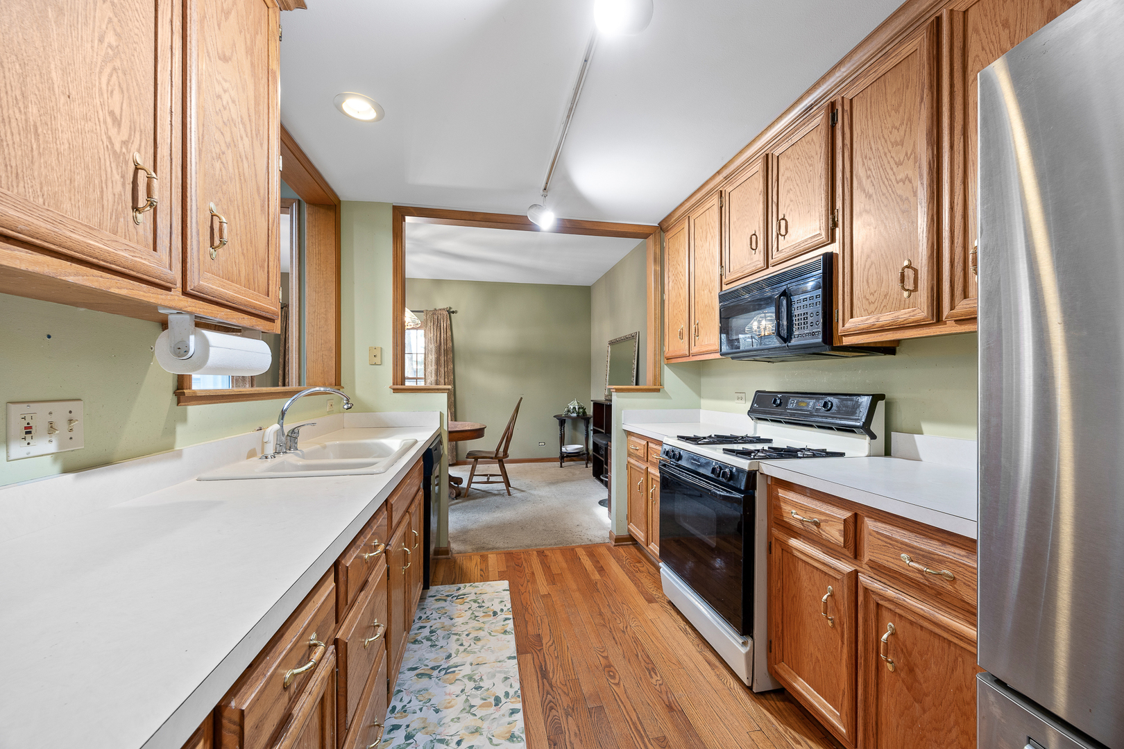 1016 Middleton Place Unit: 1016