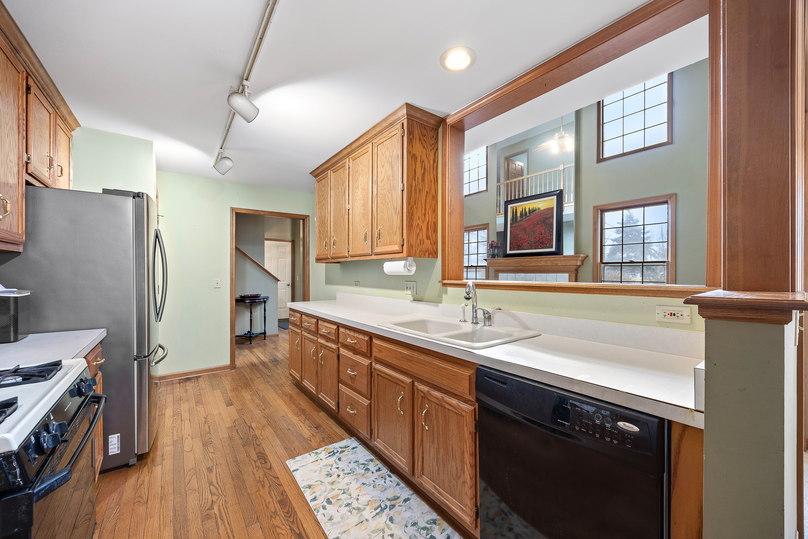 1016 Middleton Place Unit: 1016