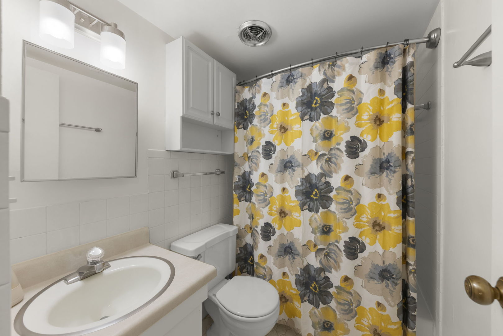 8000 WOODGLEN Lane Unit: 102