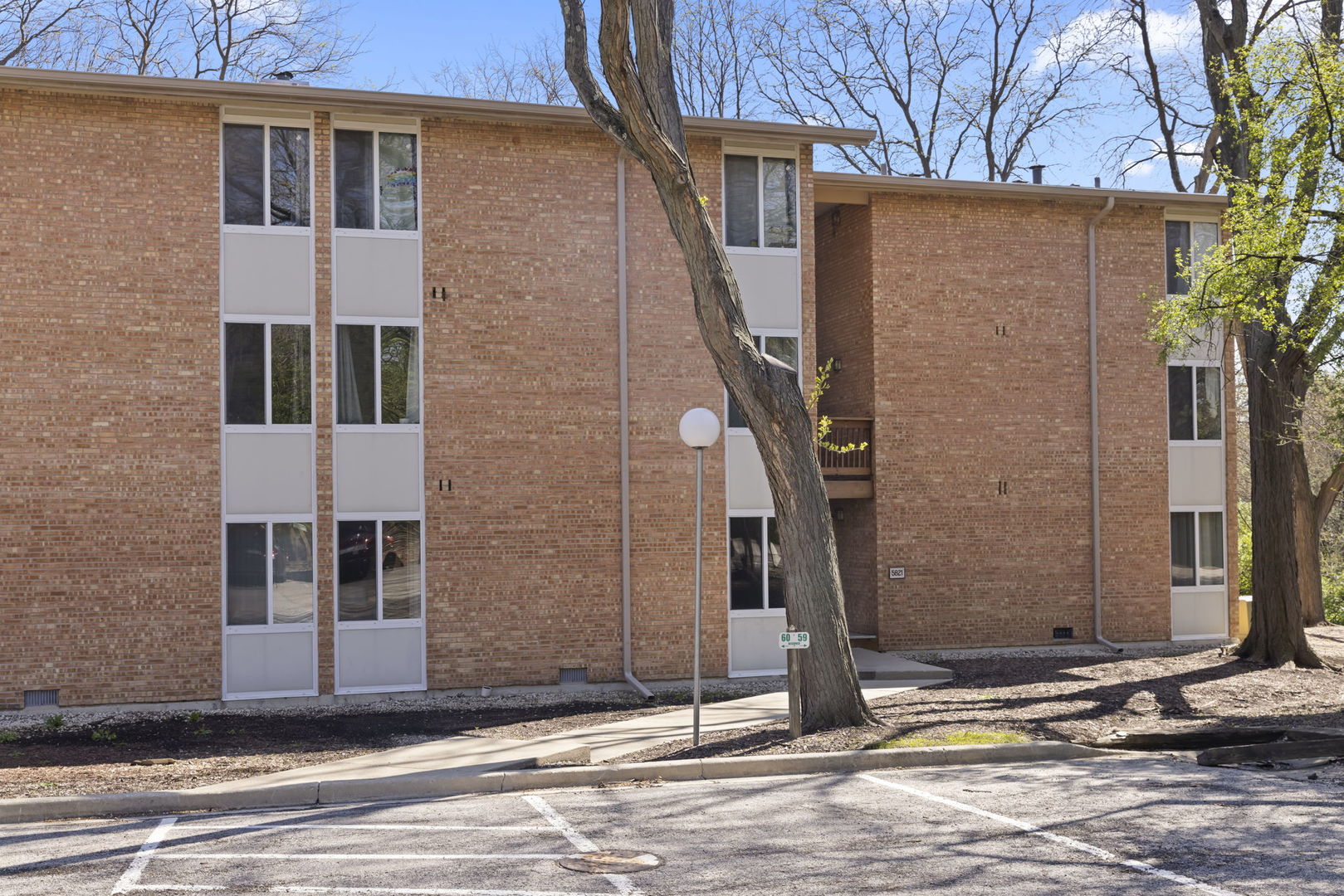 5821 Oakwood Drive Unit: A