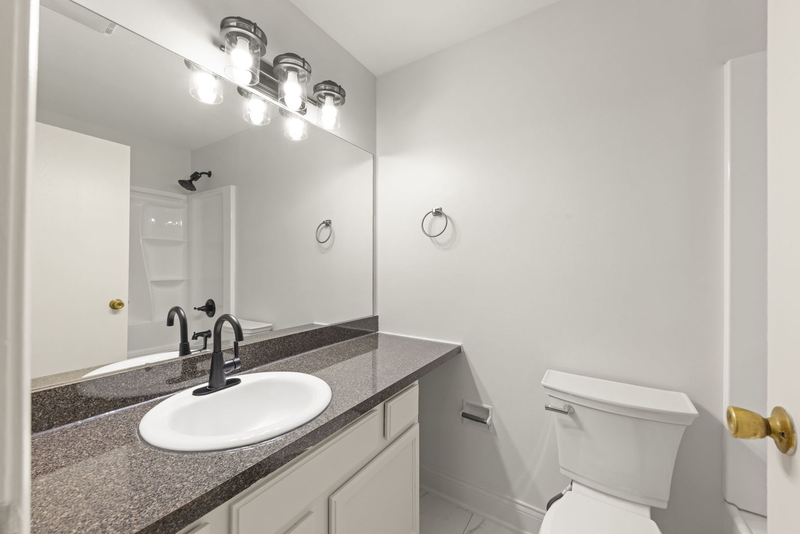 5821 Oakwood Drive Unit: A