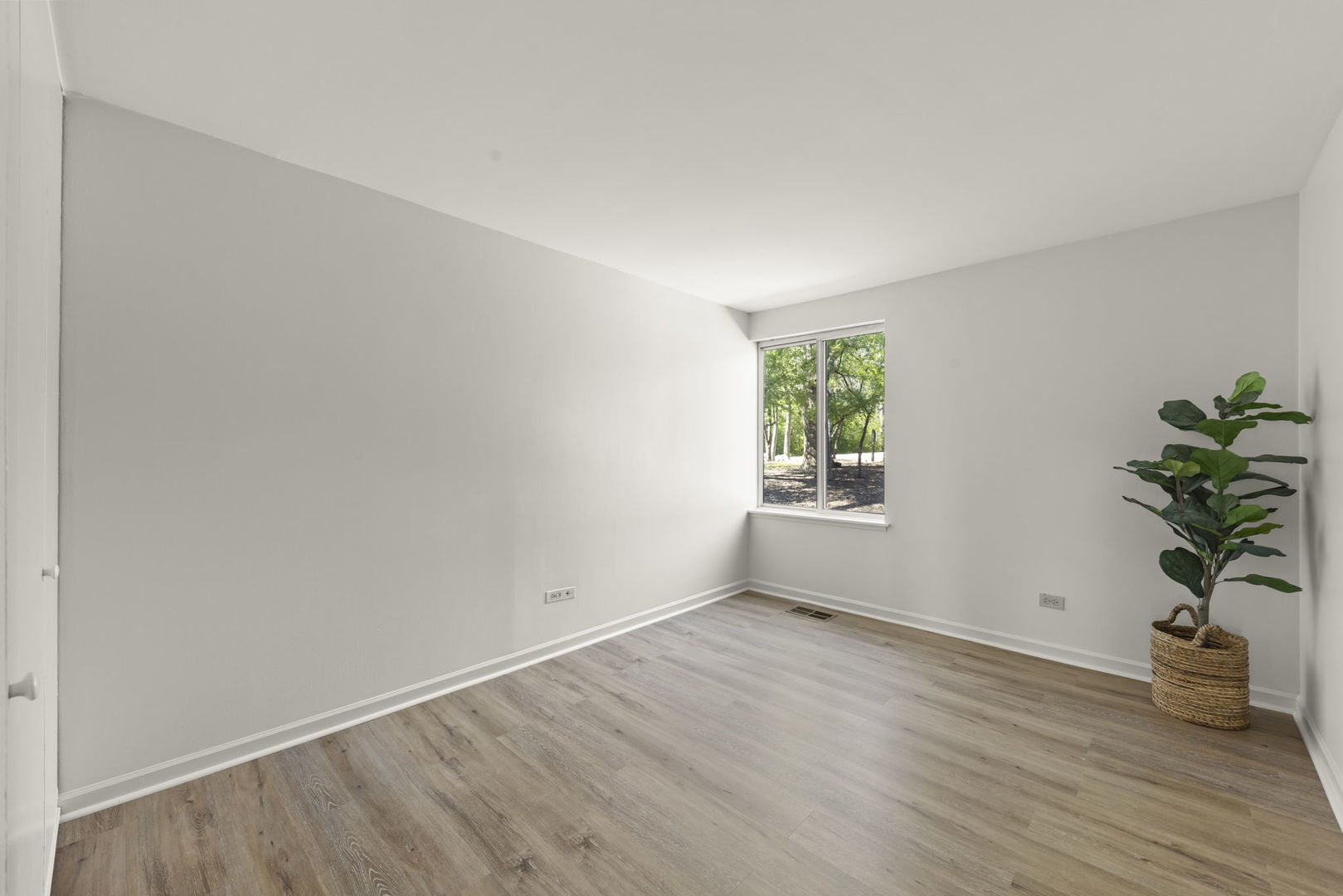 5821 Oakwood Drive Unit: A