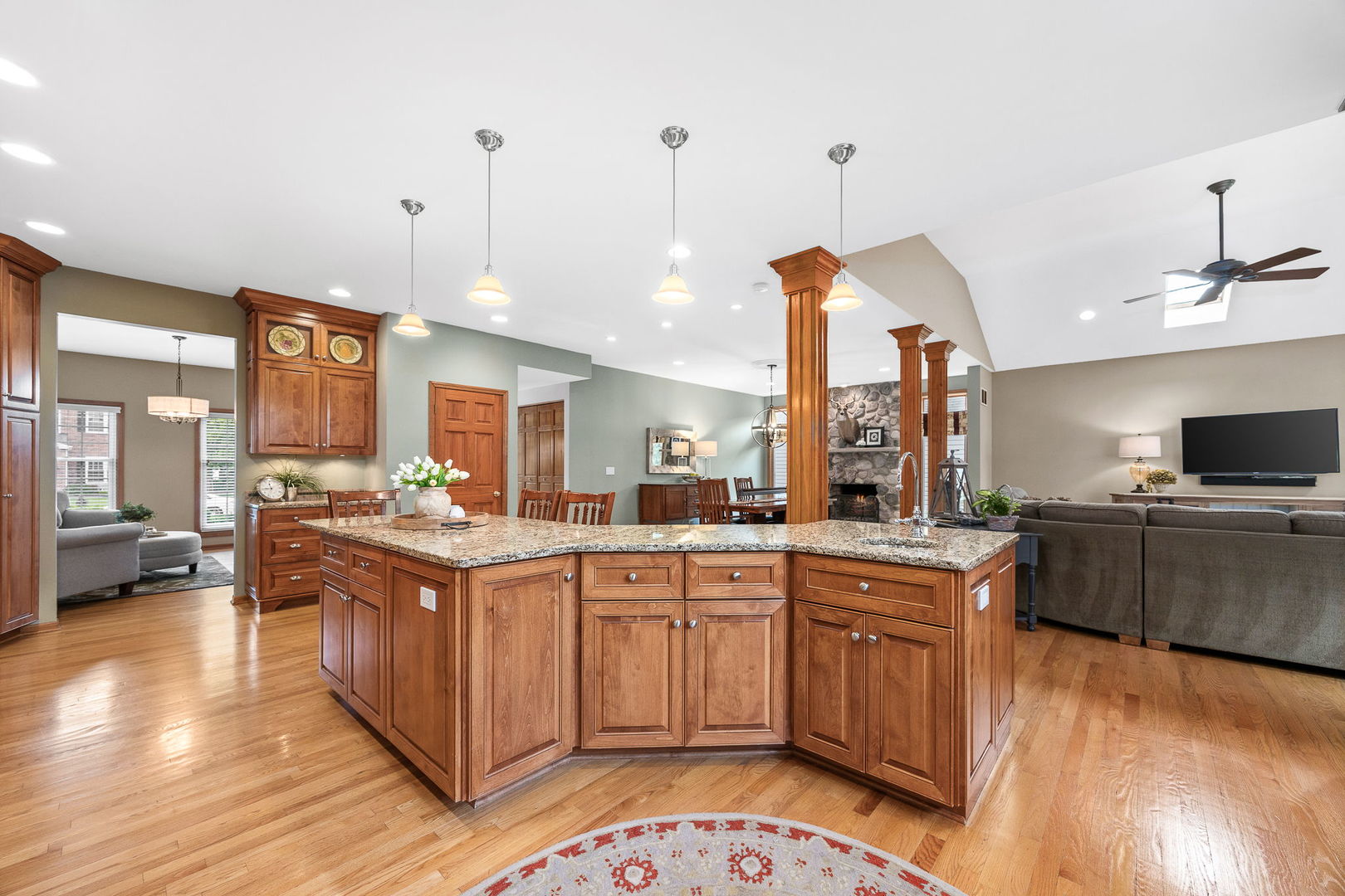 4542 Hatch Lane