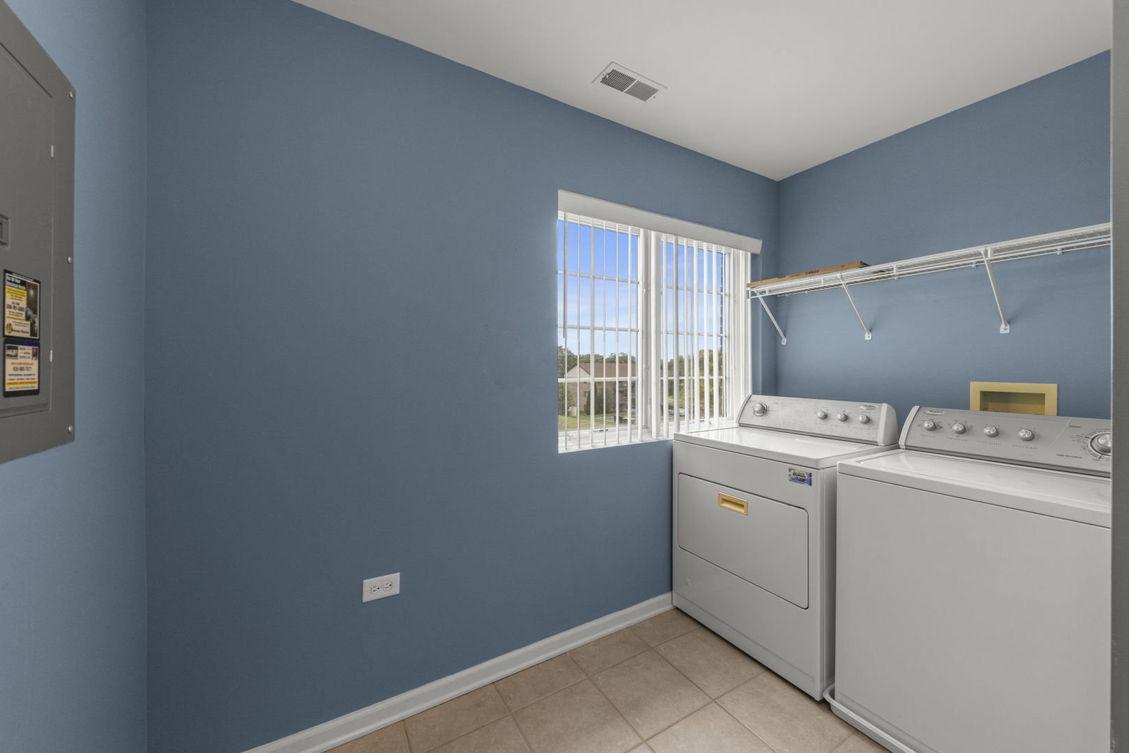 710 W 63rd Street Unit: 203