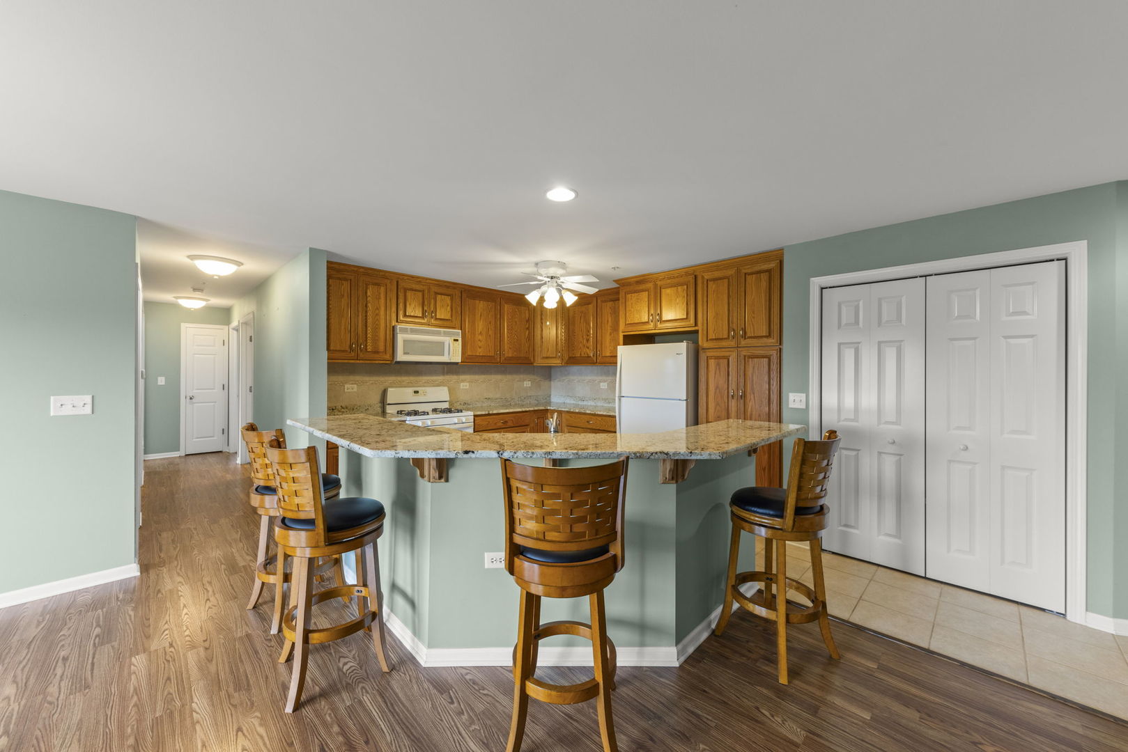 710 W 63rd Street Unit: 203