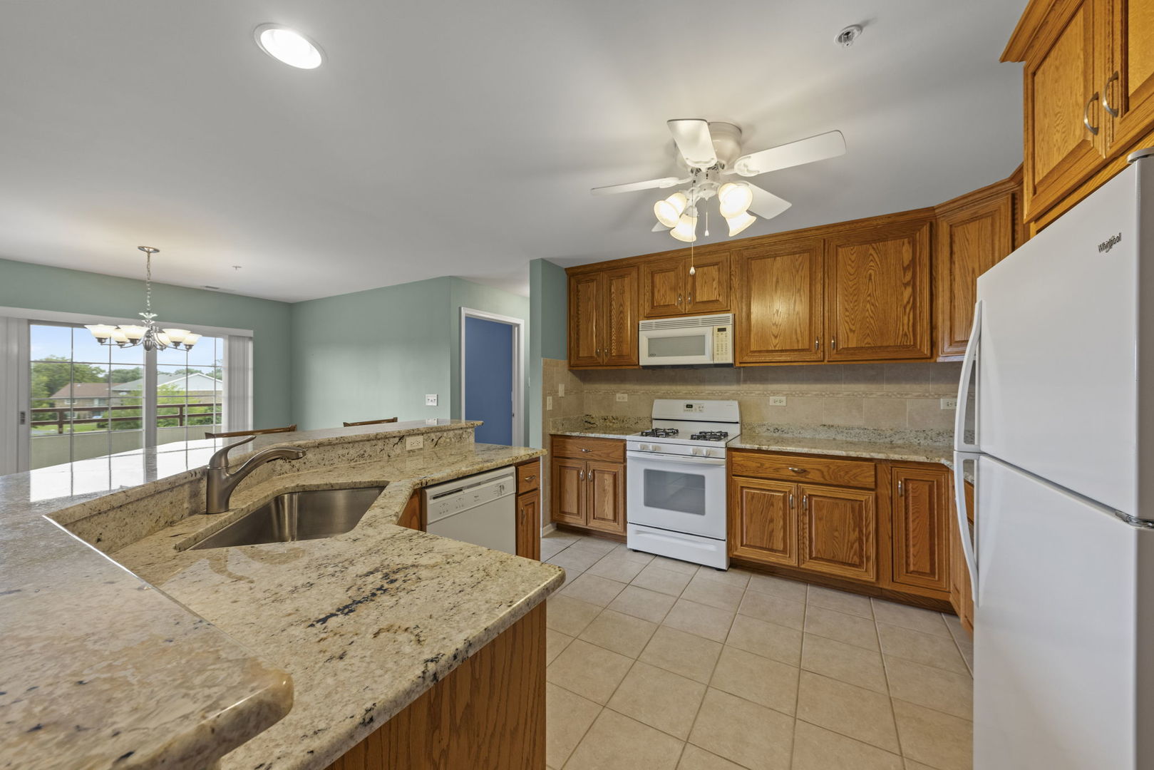 710 W 63rd Street Unit: 203