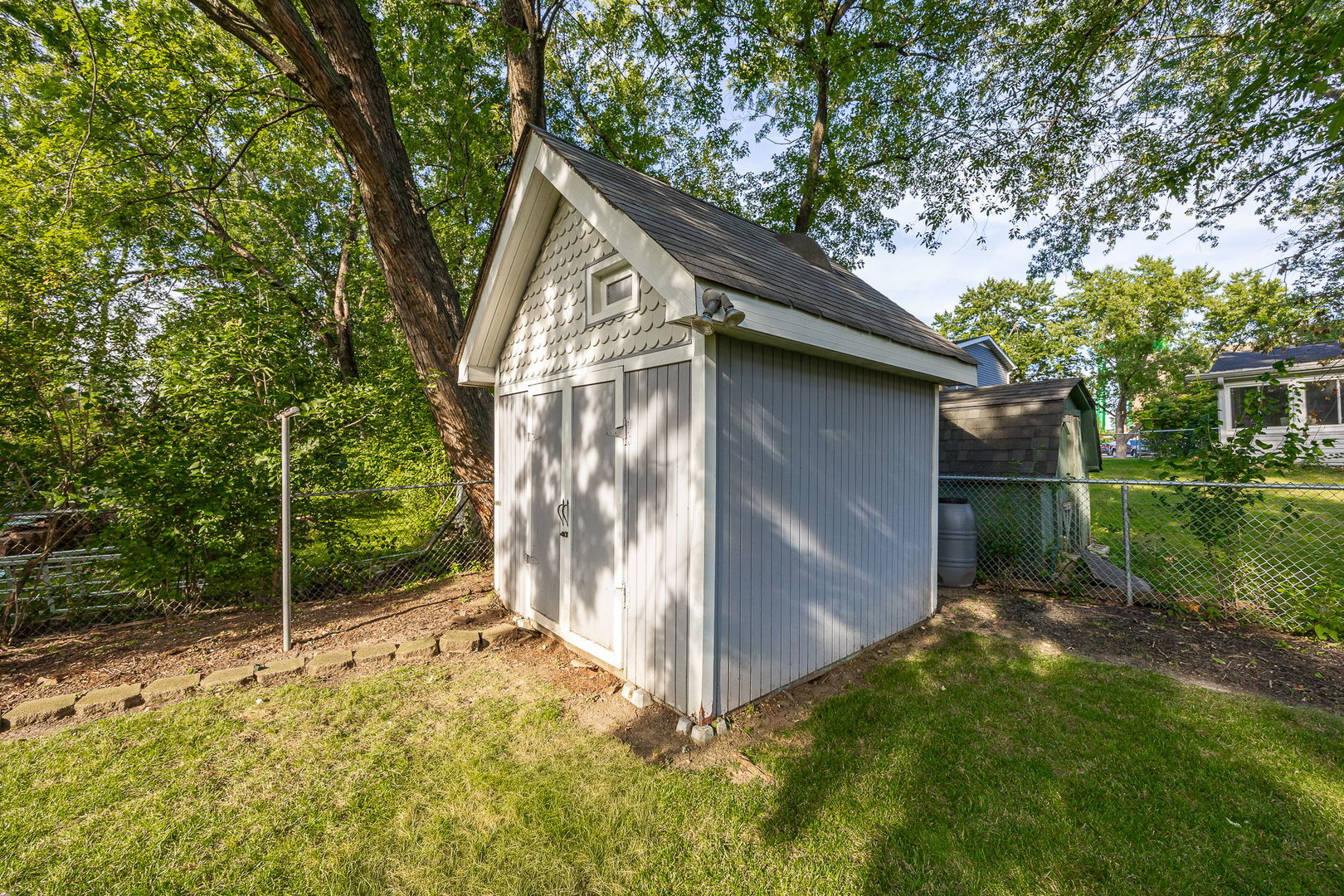 4431 Waubansie Lane