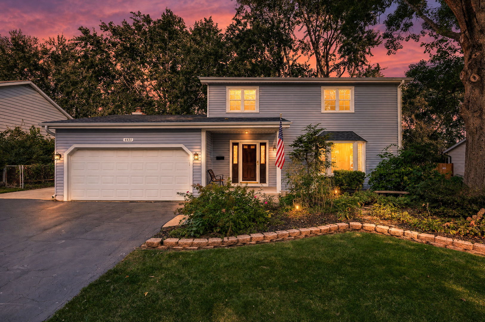 4431 Waubansie Lane