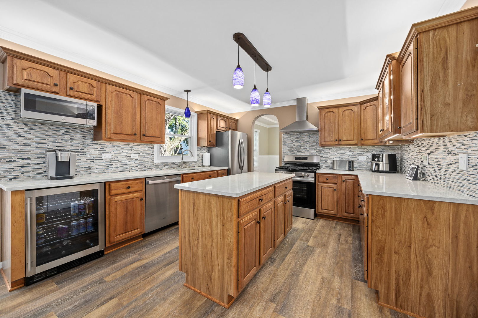 4431 Waubansie Lane