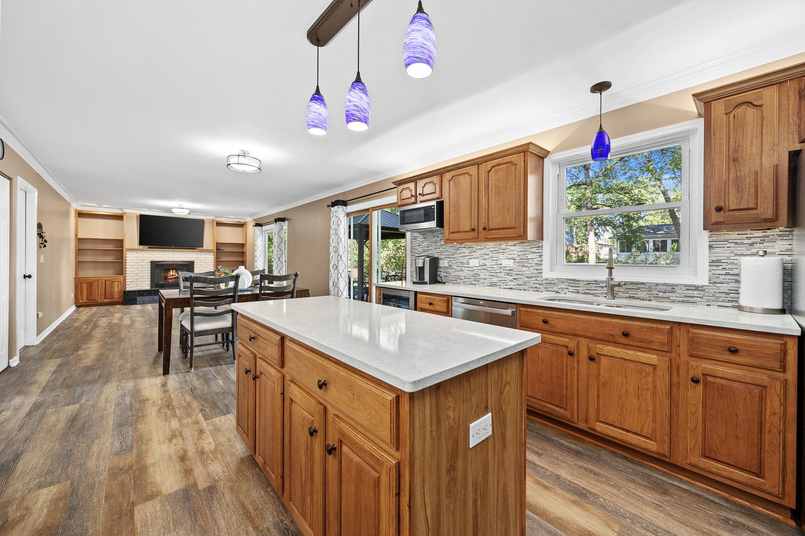 4431 Waubansie Lane