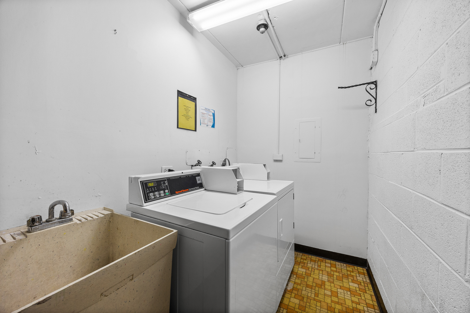 5400 Walnut Avenue Unit: 410