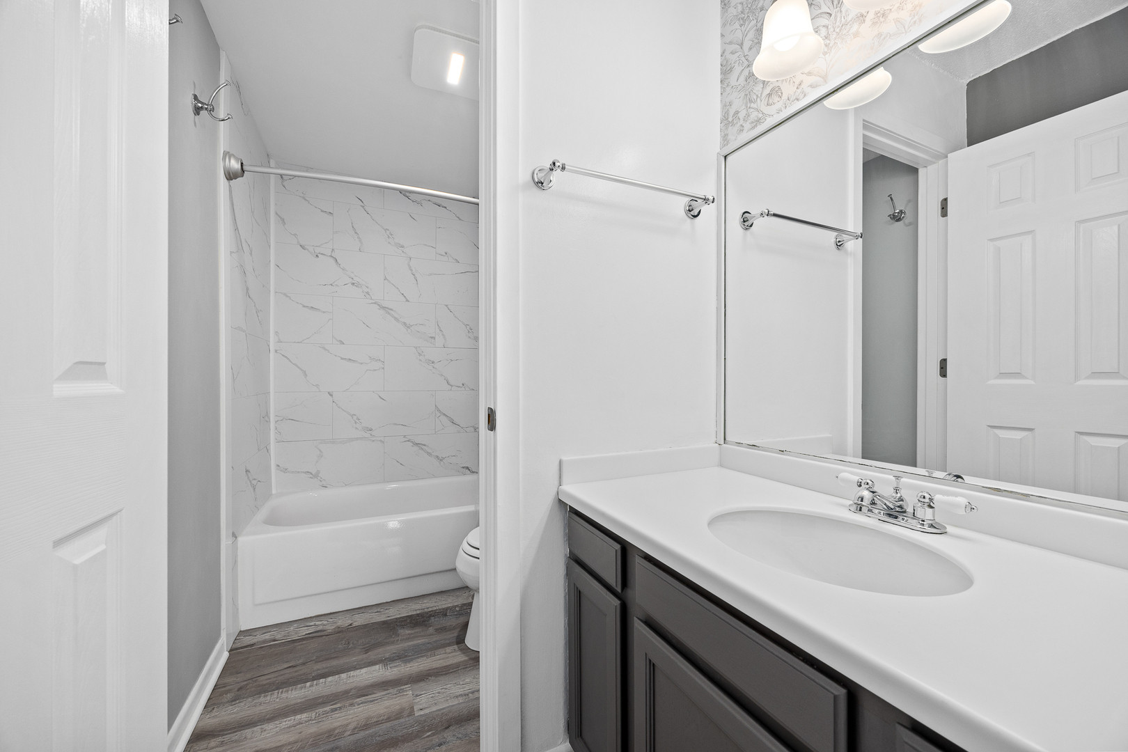 5400 Walnut Avenue Unit: 410