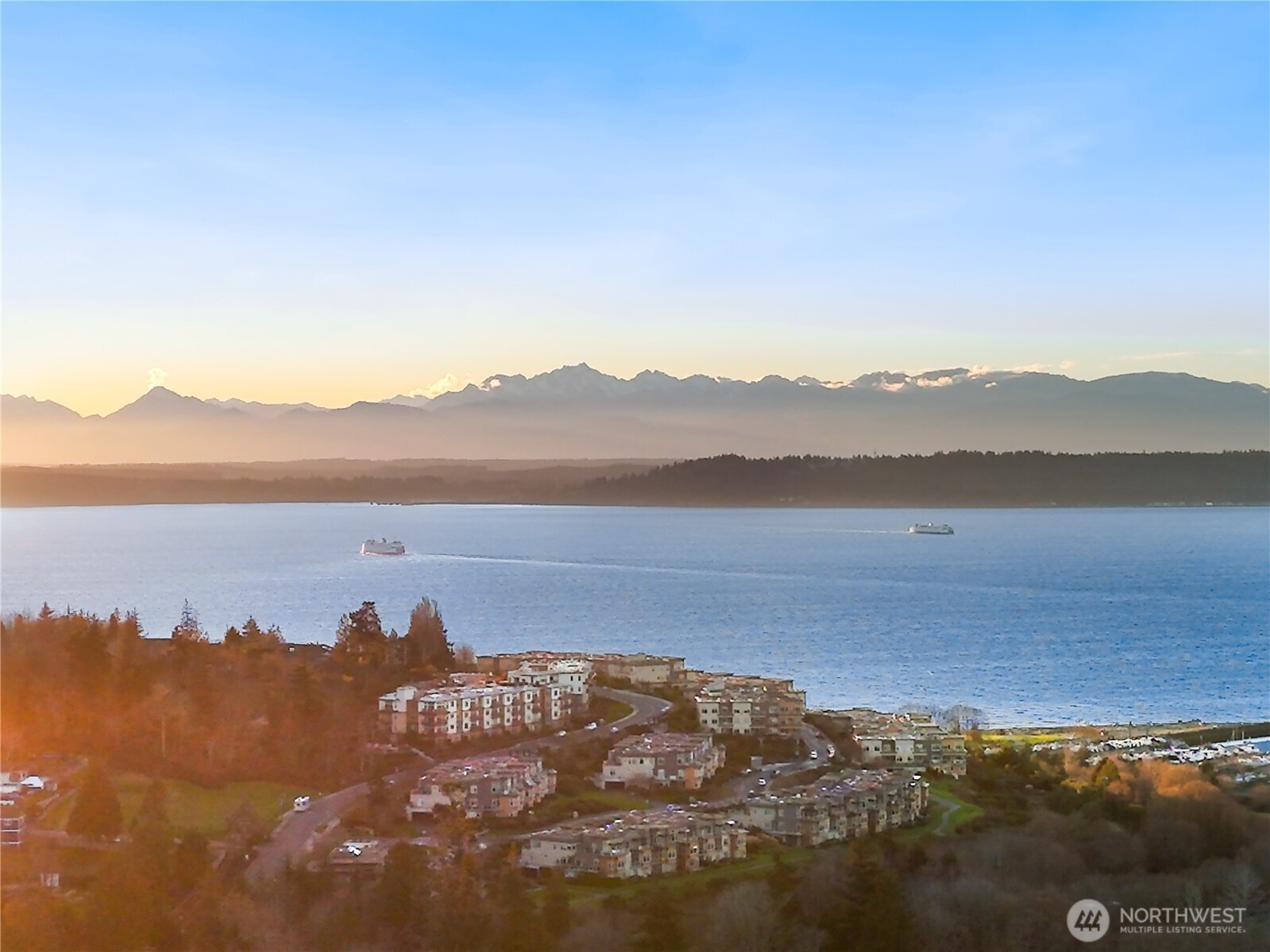 654 5th Avenue S Unit: 404