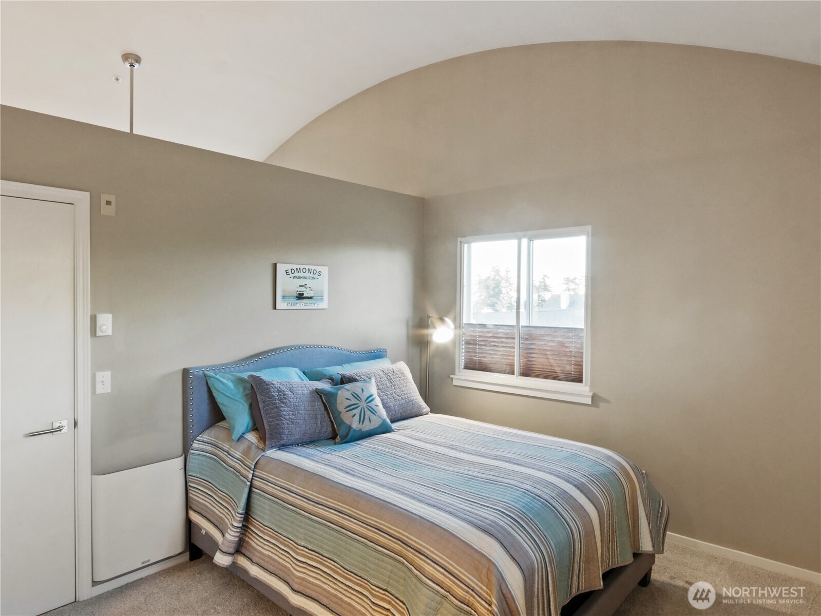654 5th Avenue S Unit: 404