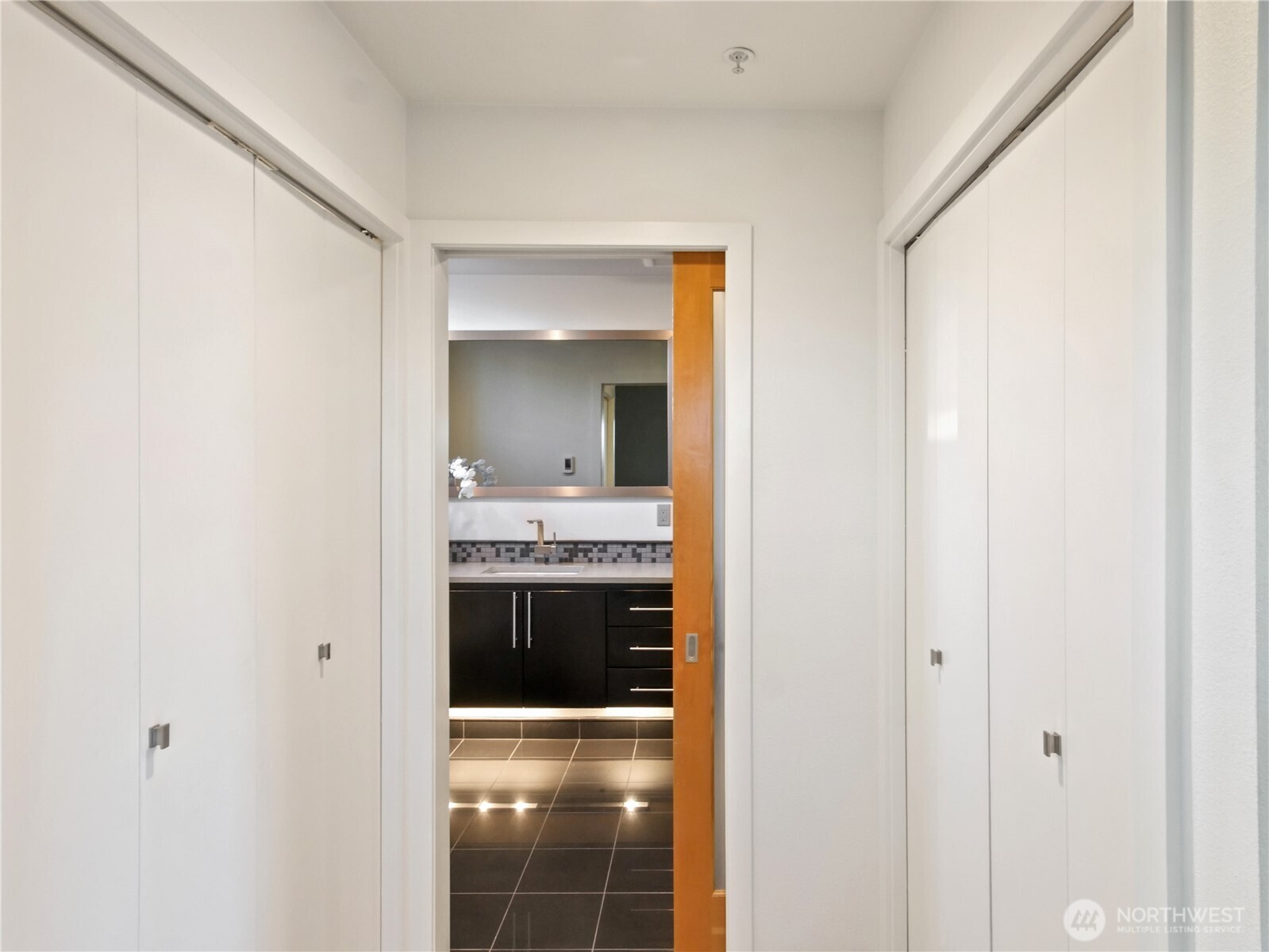 654 5th Avenue S Unit: 404