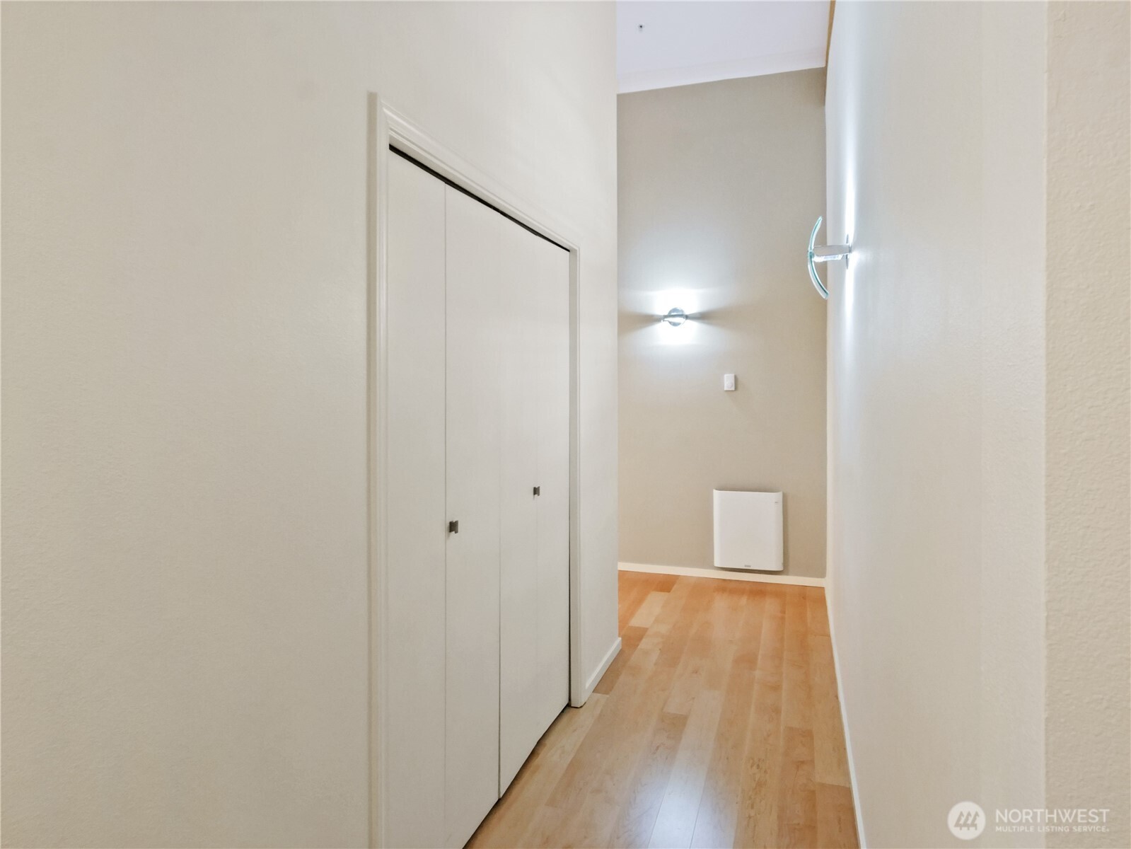 654 5th Avenue S Unit: 404