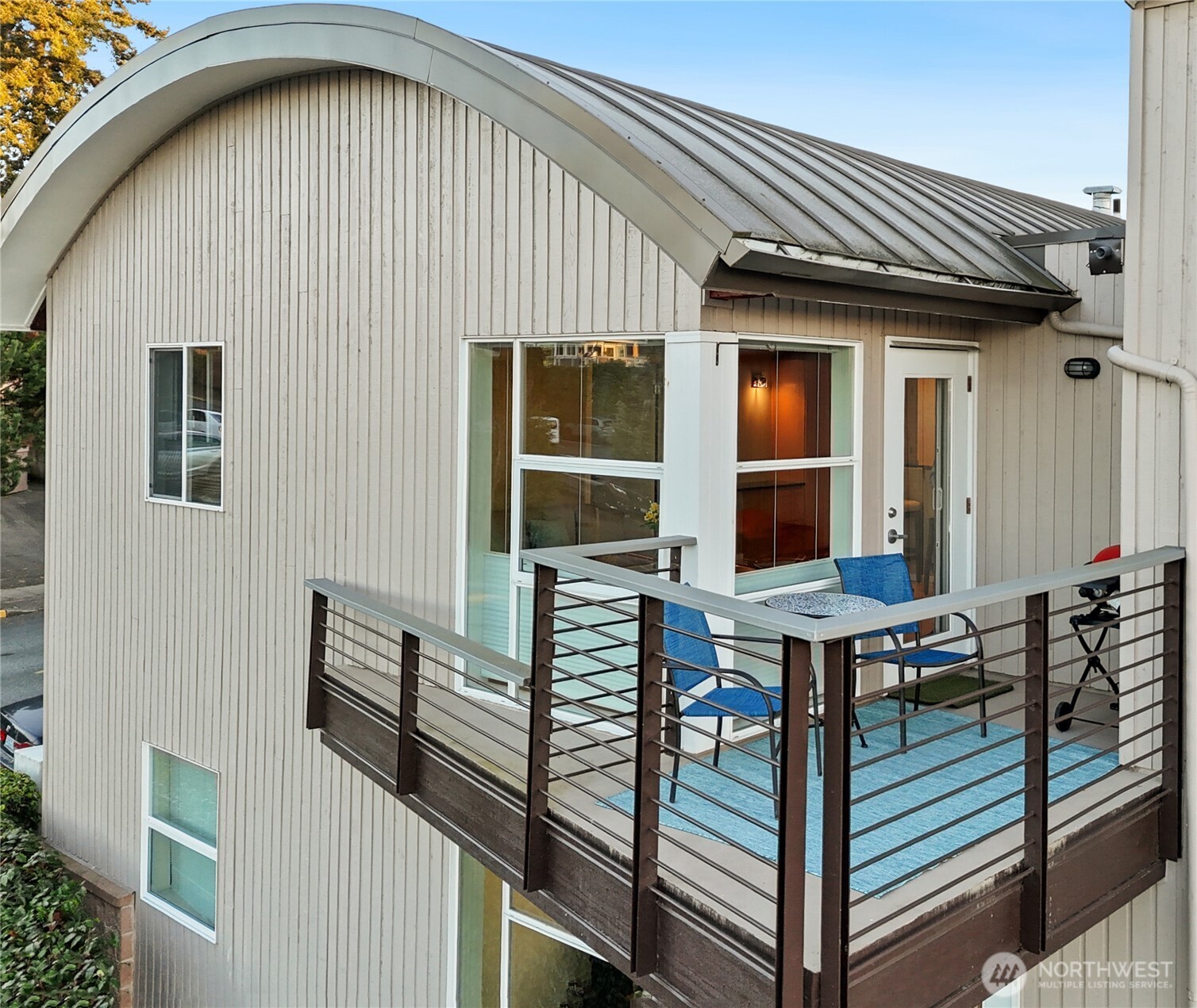 654 5th Avenue S Unit: 404