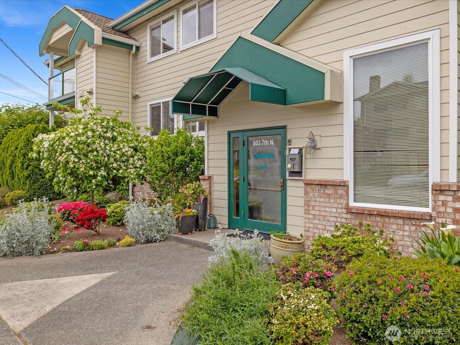 603 7th Avenue N Unit: A204