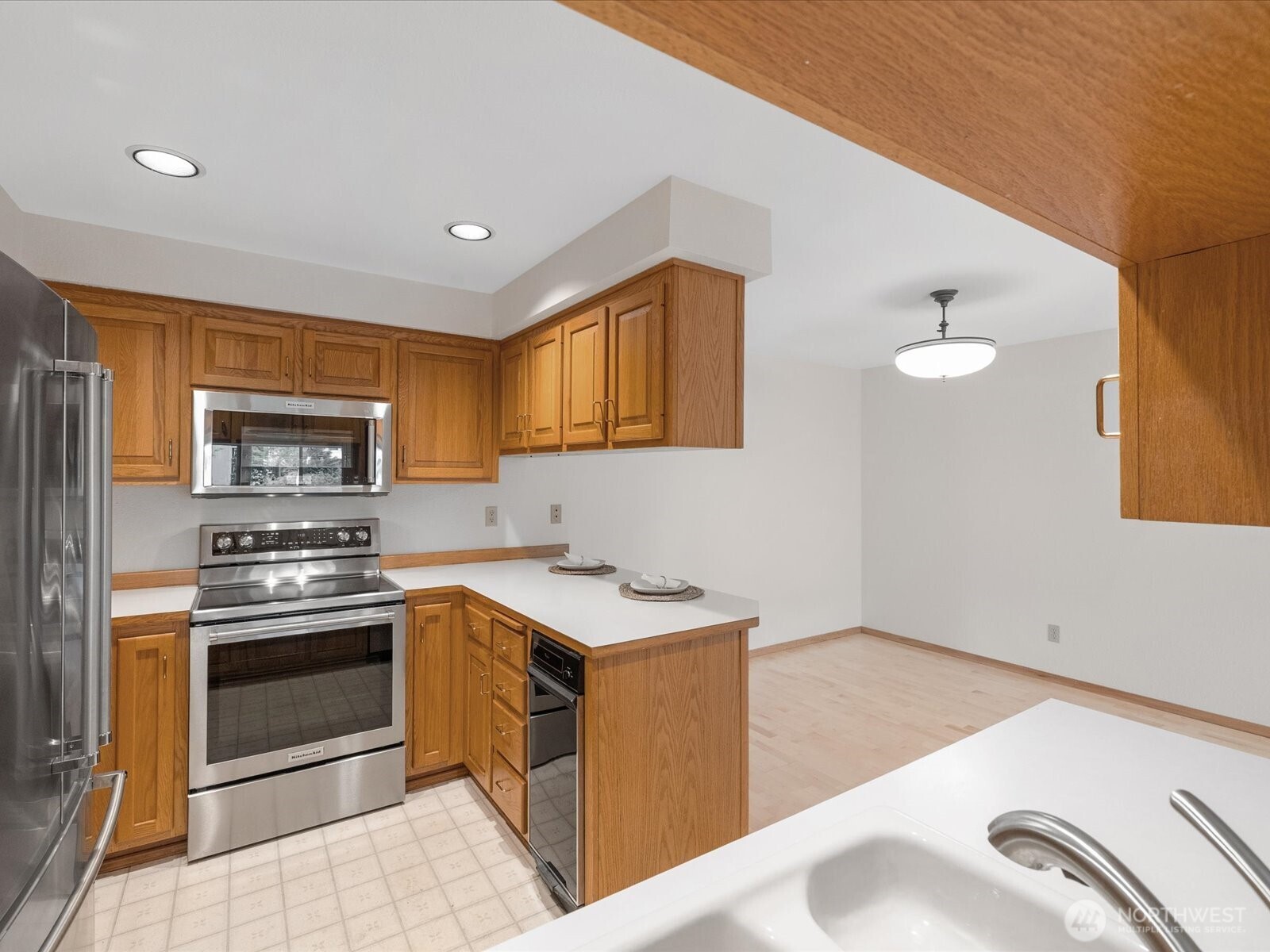 603 7th Avenue N Unit: A204