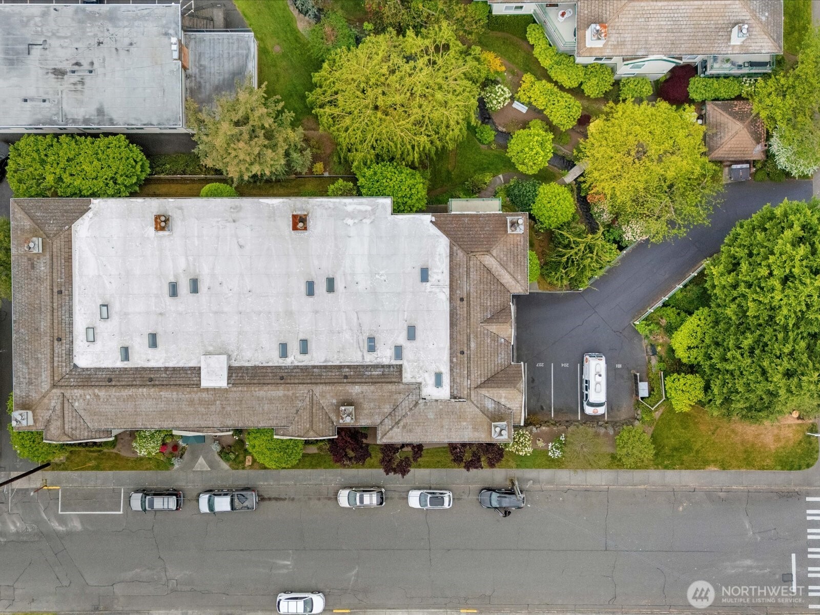 603 7th Avenue N Unit: A204