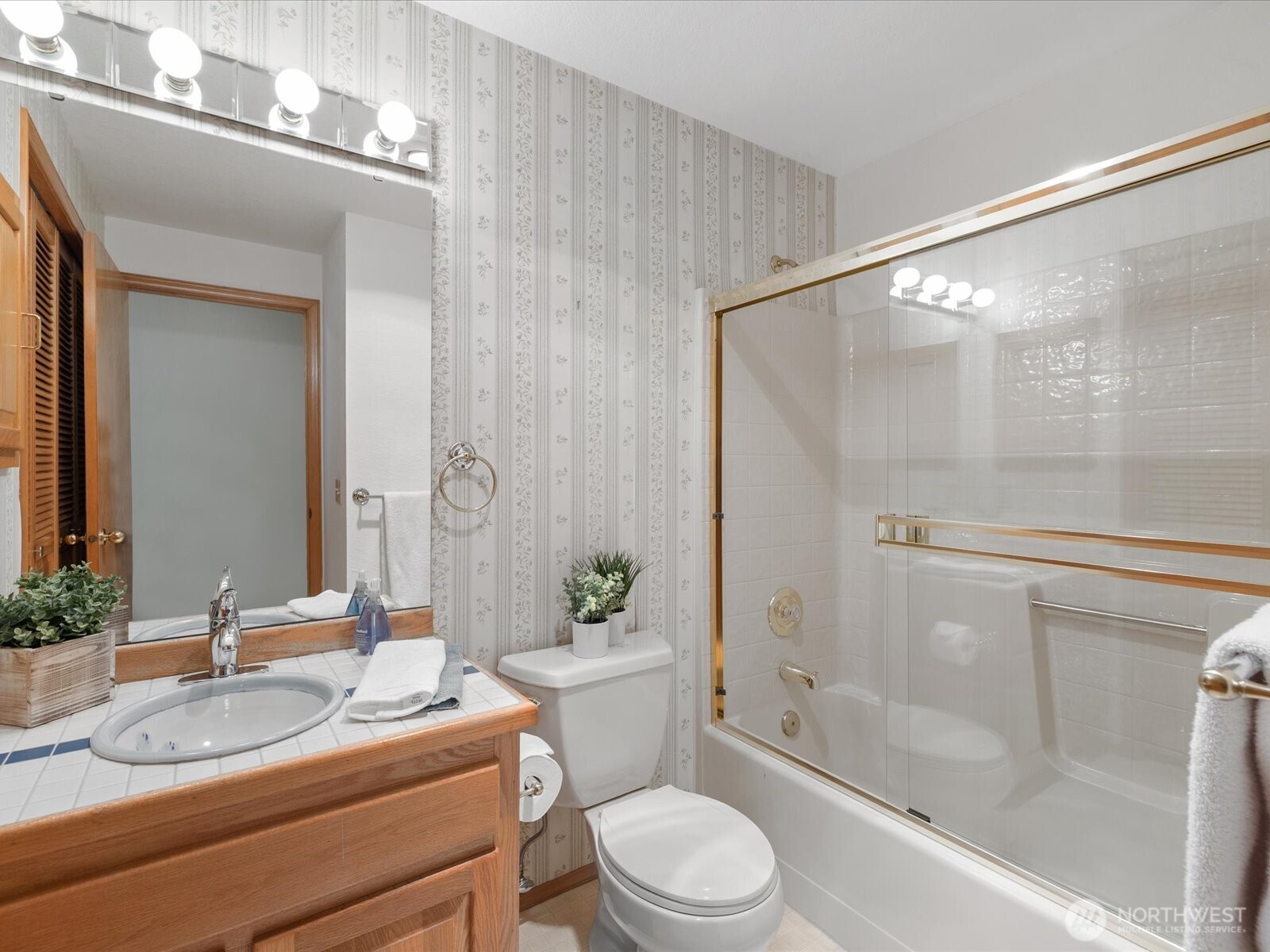 603 7th Avenue N Unit: A204