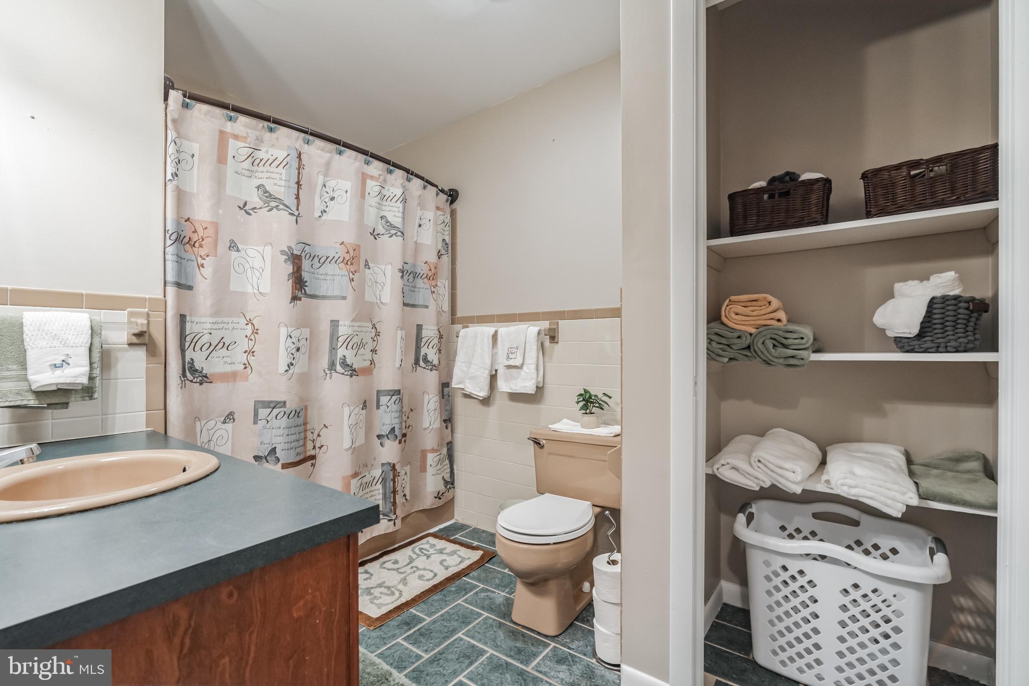 371 Drew Ct