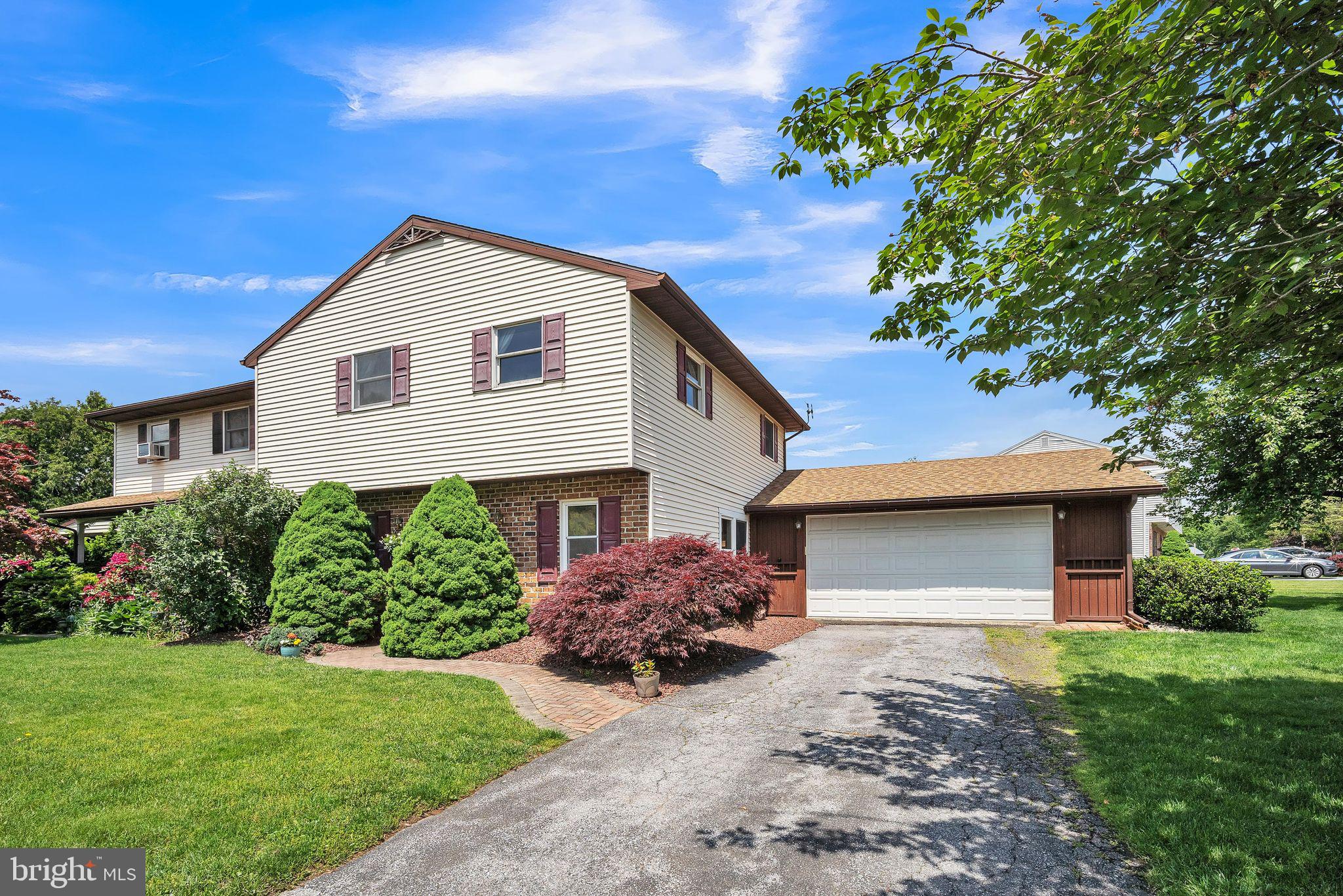 371 Drew Ct