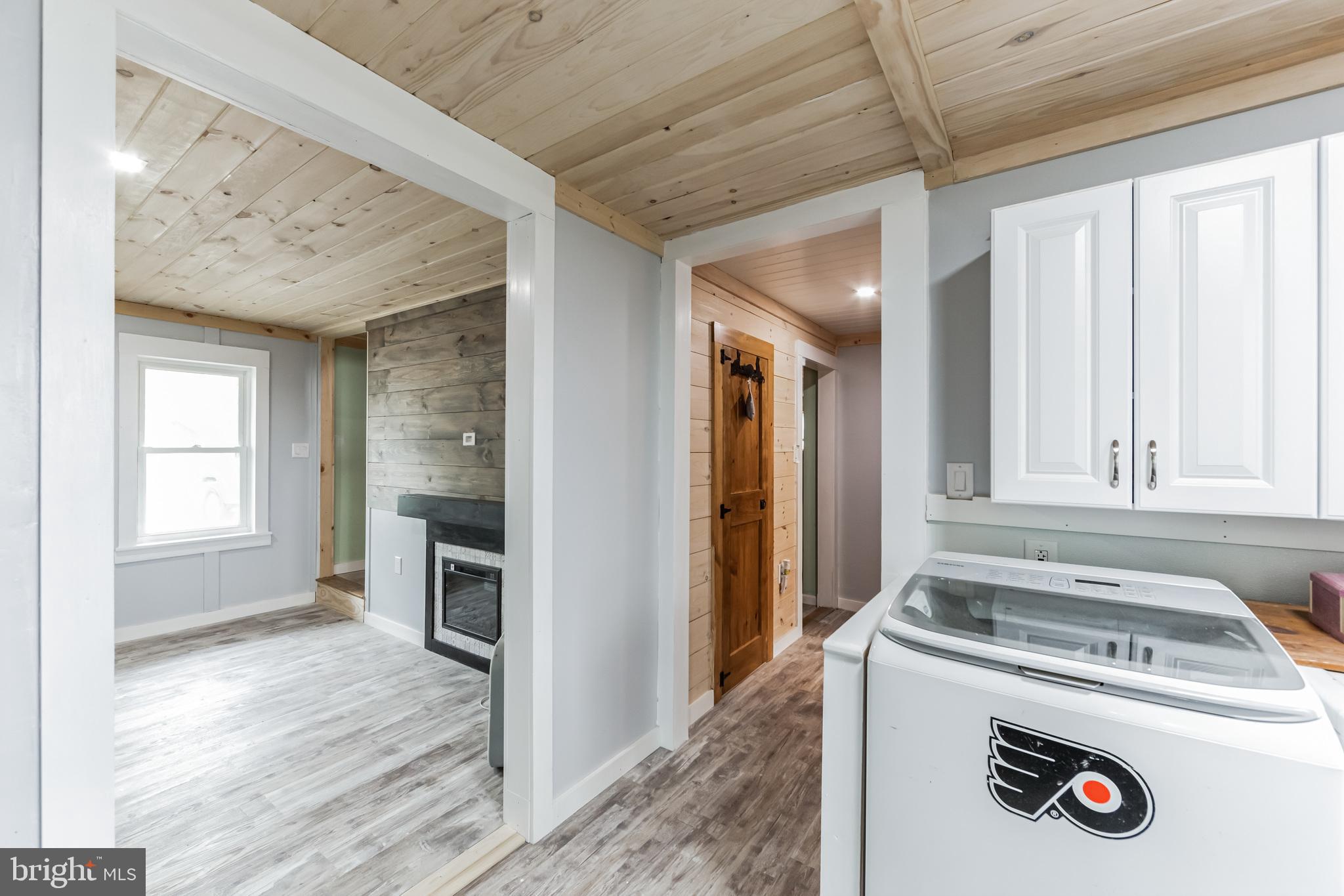 410 Firehouse Ln