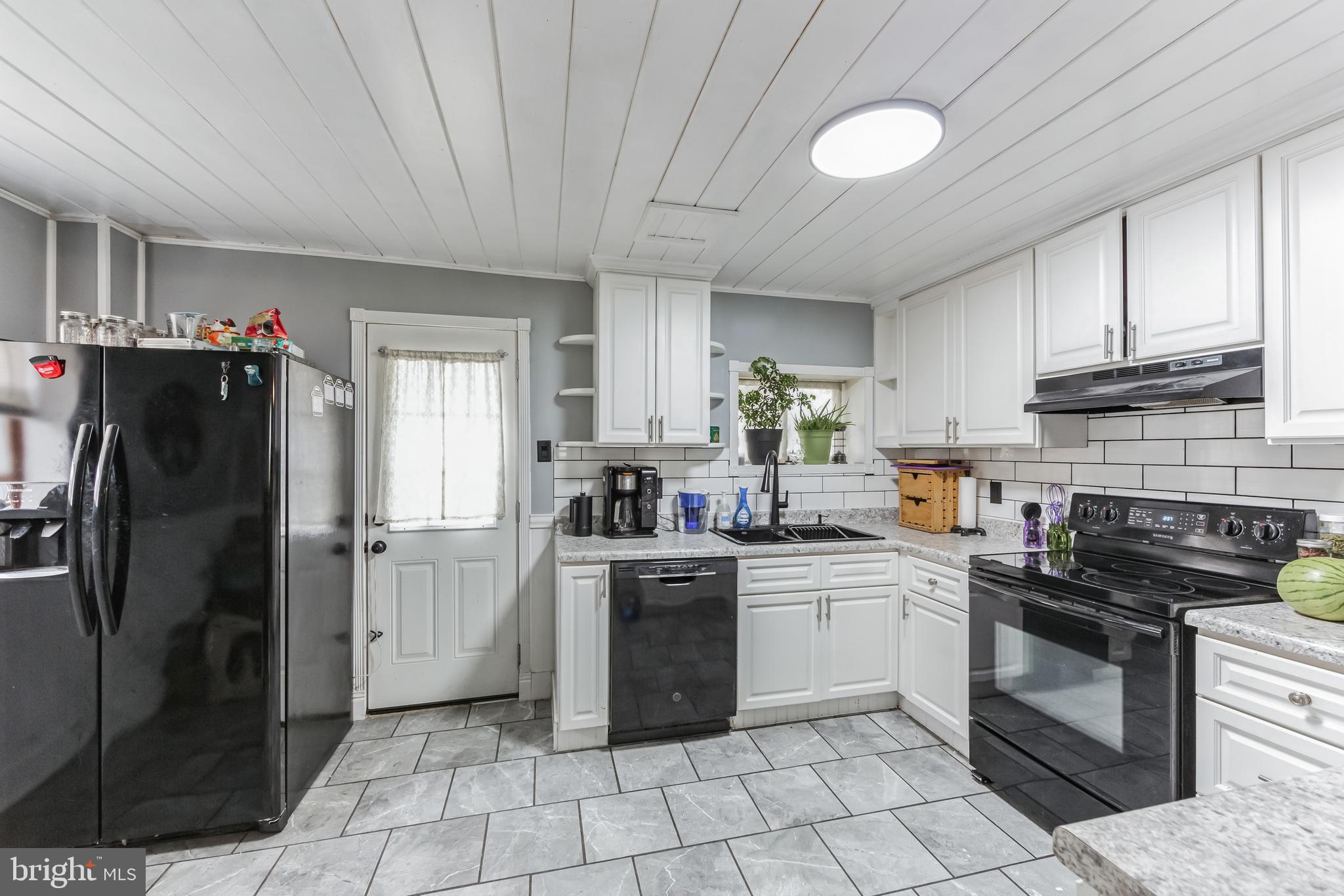 410 Firehouse Ln